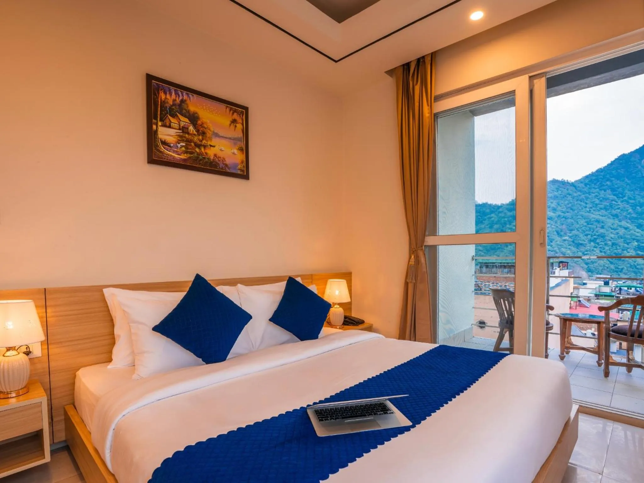 Bedroom, Bed in Moustache Select Rishikesh