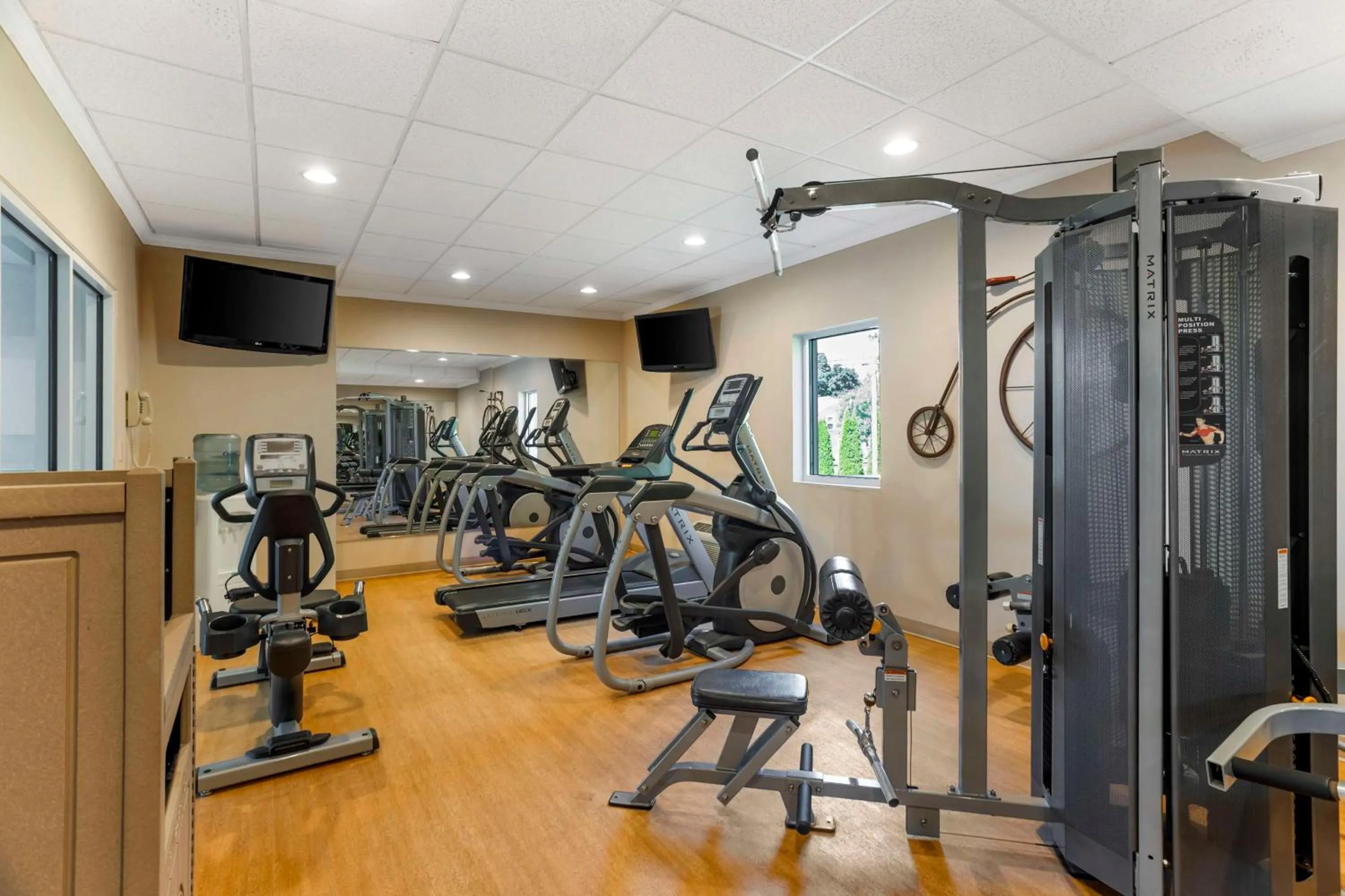 Fitness centre/facilities in SureStay Studio by Best Western Paradise Lancaster County