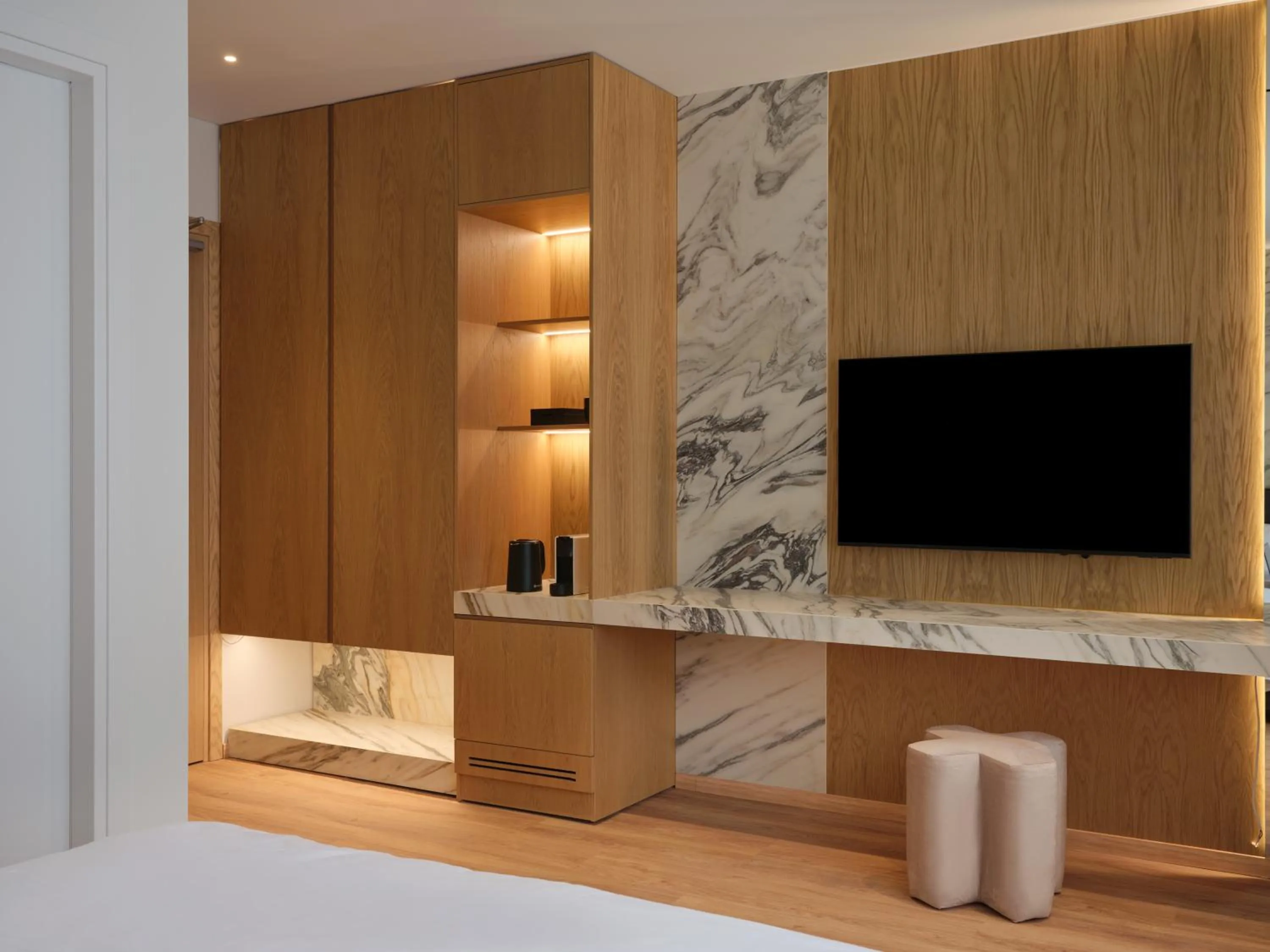 TV and multimedia in Nur City Suites