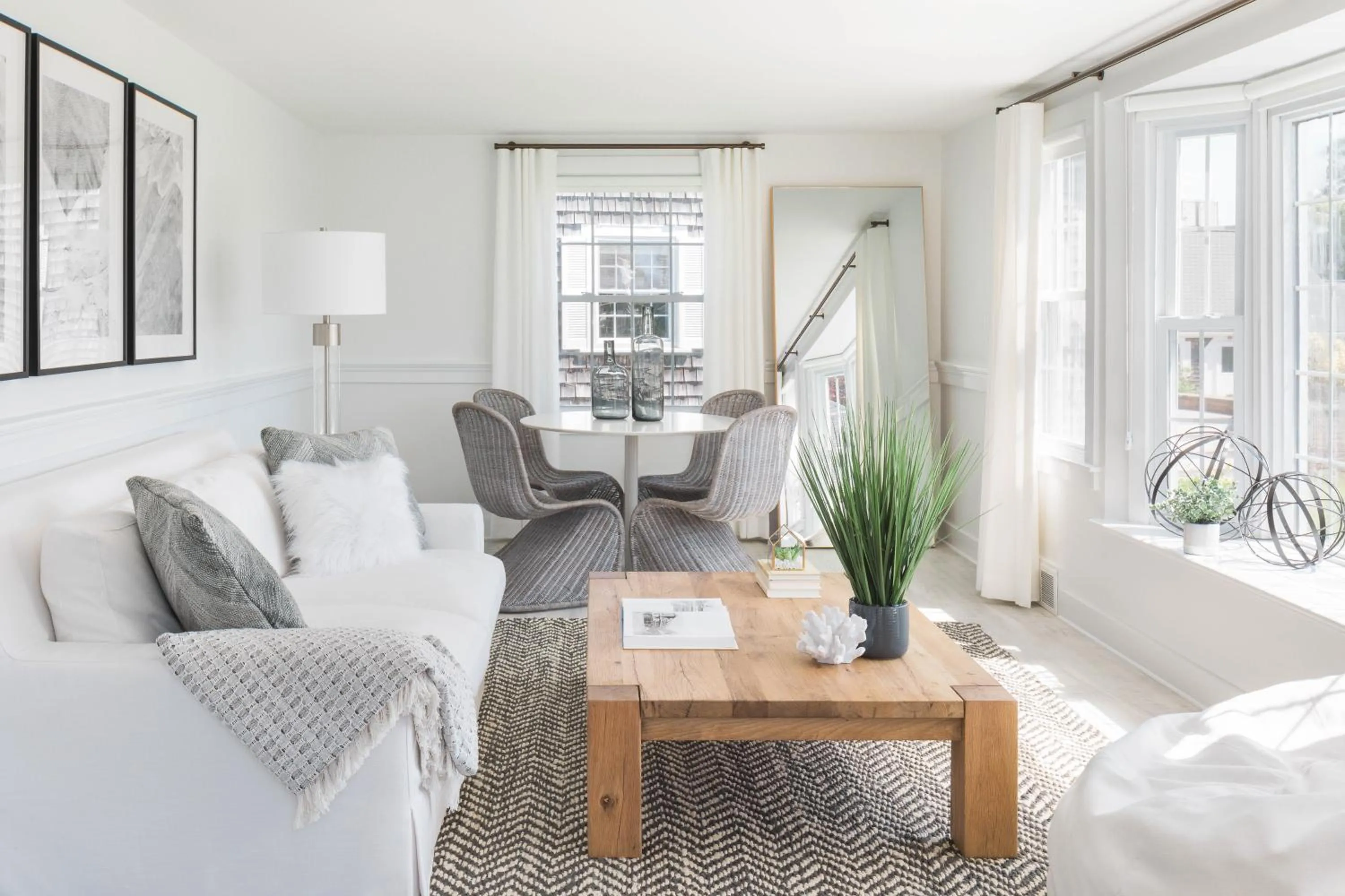 Living room in The Coonamessett