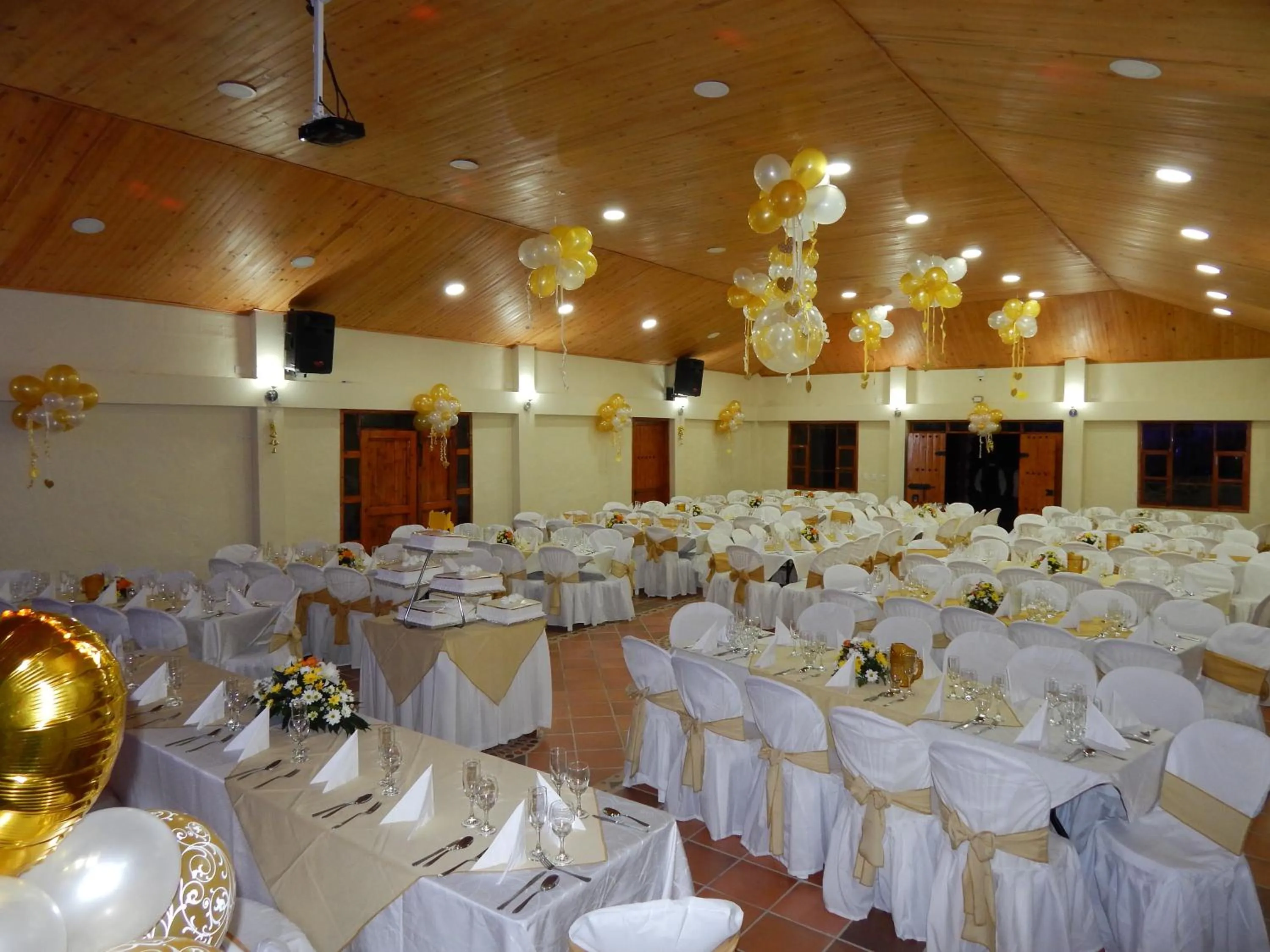 Property building, Banquet Facilities in Hotel La Libertad
