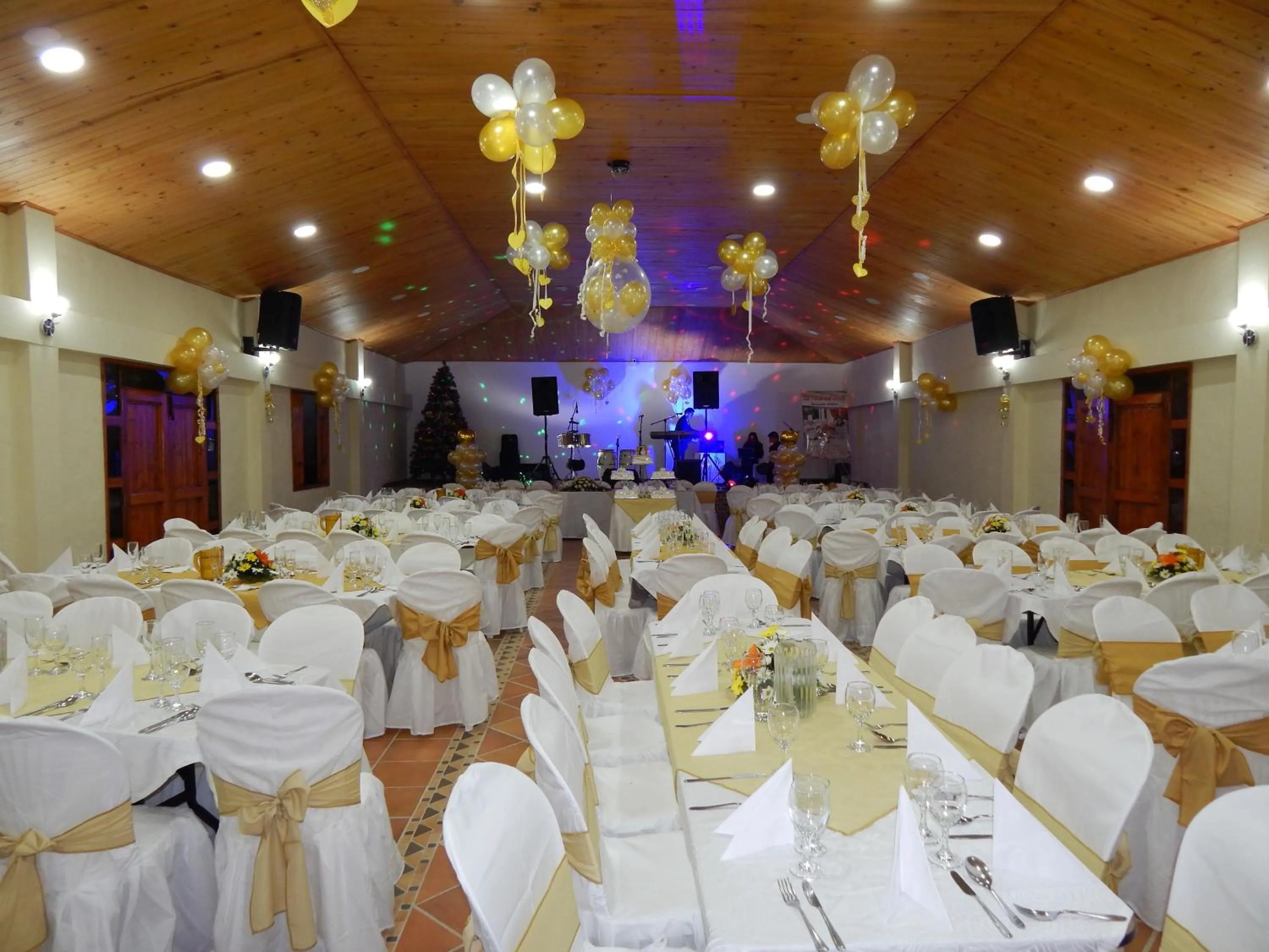 Property building, Banquet Facilities in Hotel La Libertad