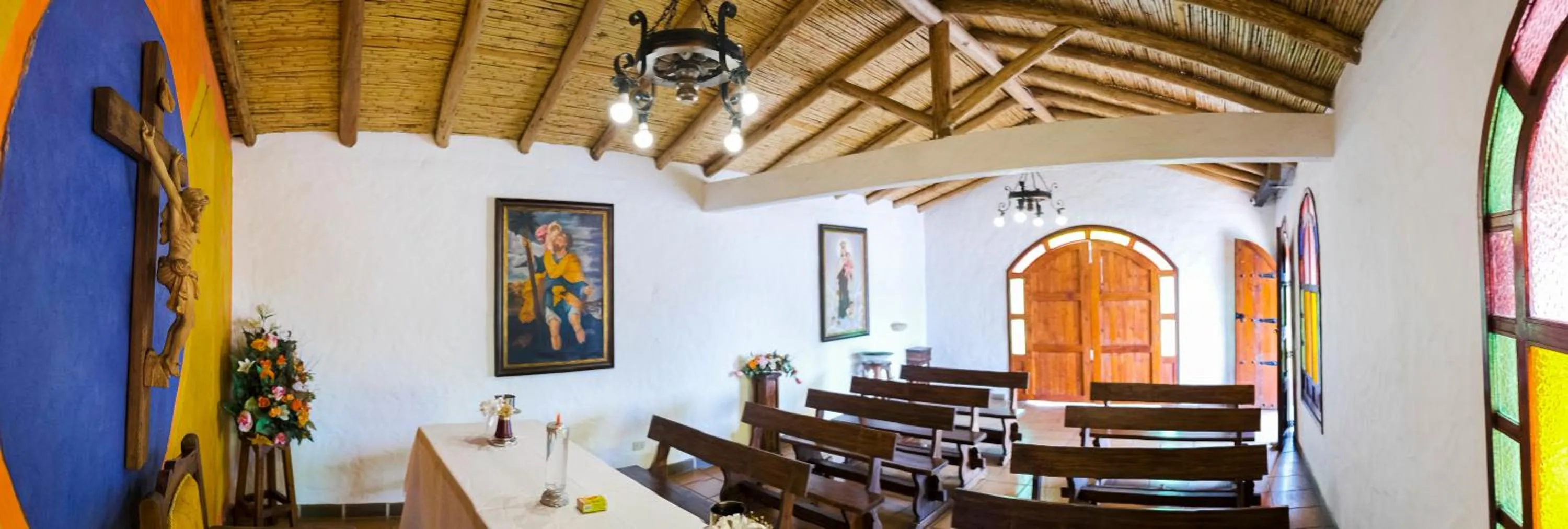 Property building, Restaurant/Places to Eat in Hotel La Libertad