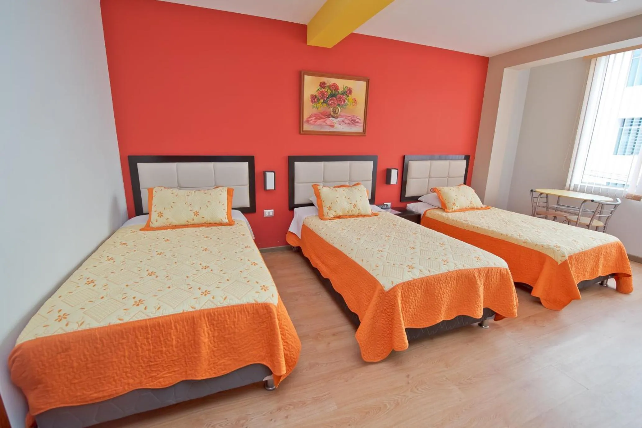 Bed in Plaza Sur Hotel & Suites