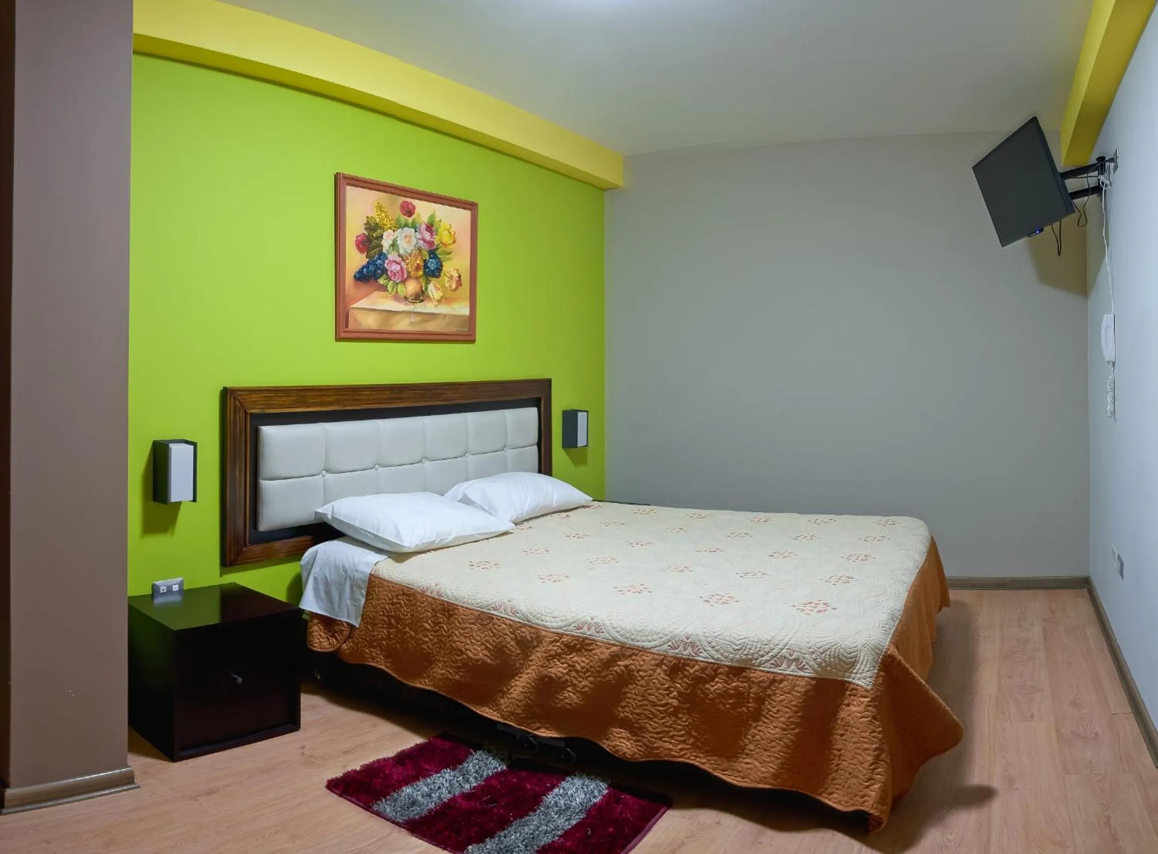 Photo of the whole room, Bed in Plaza Sur Hotel & Suites