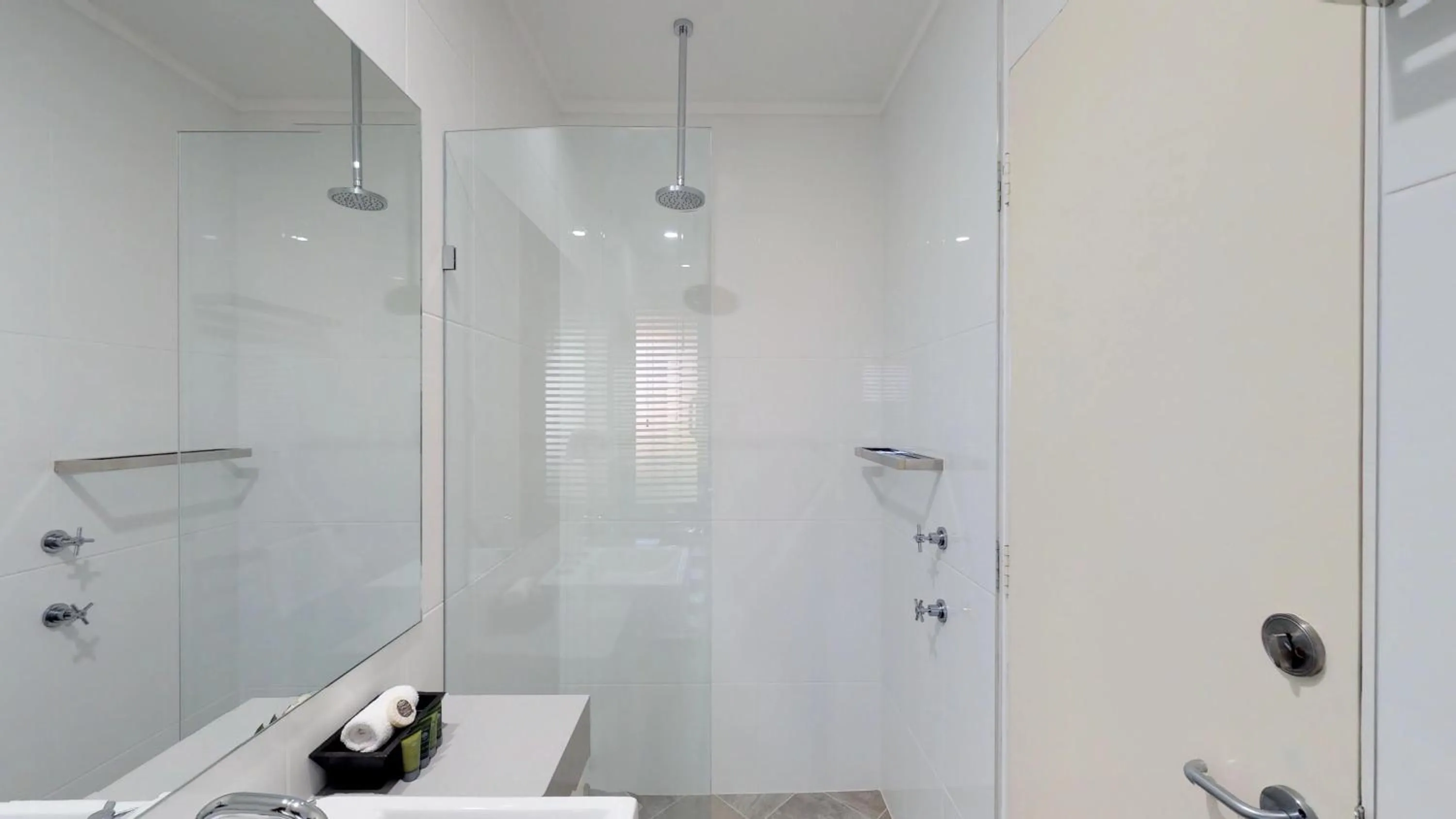 Wongalinga Apartments 9