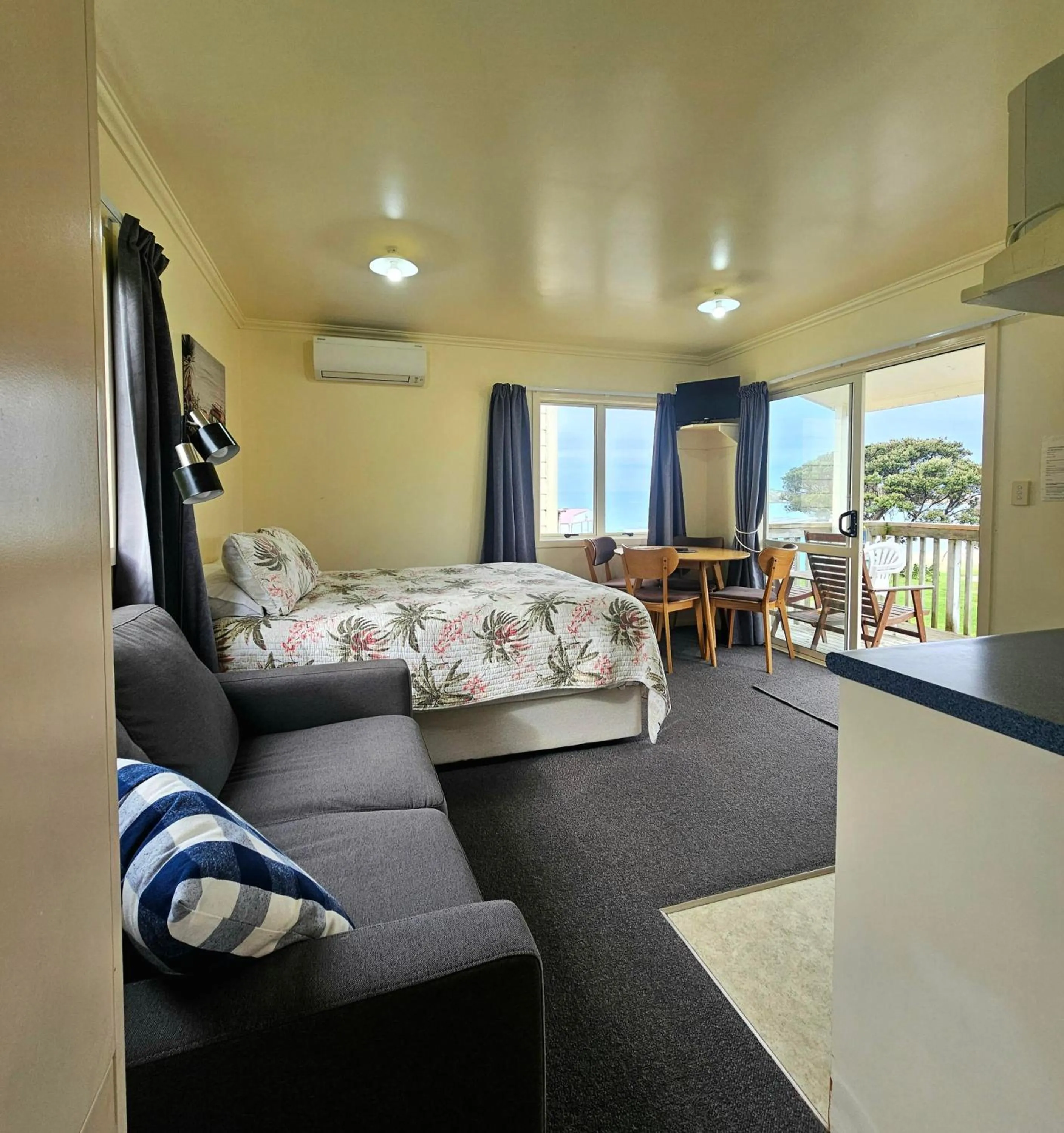 Castlepoint Holiday Park & Motels