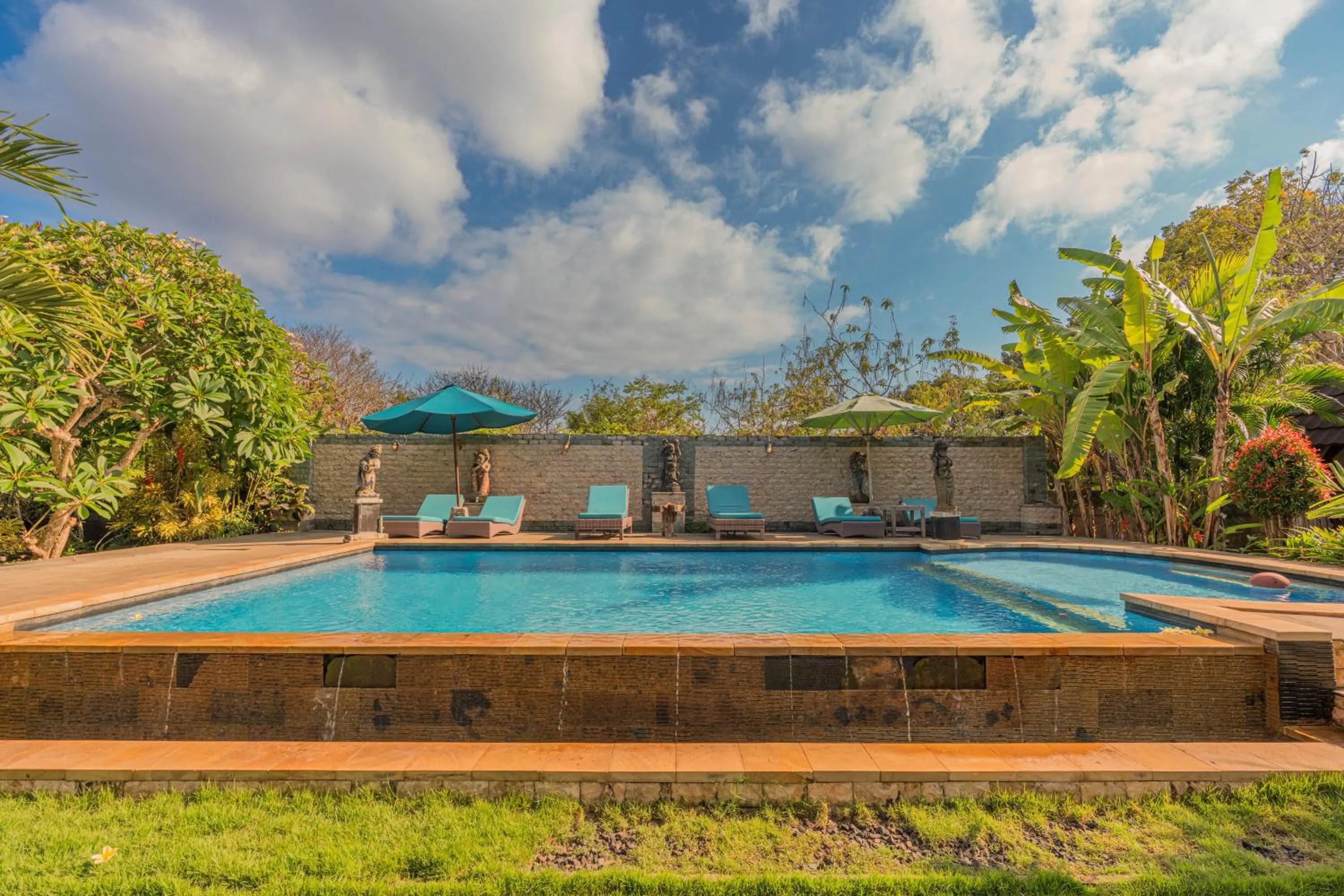 Harta Lembongan Villas