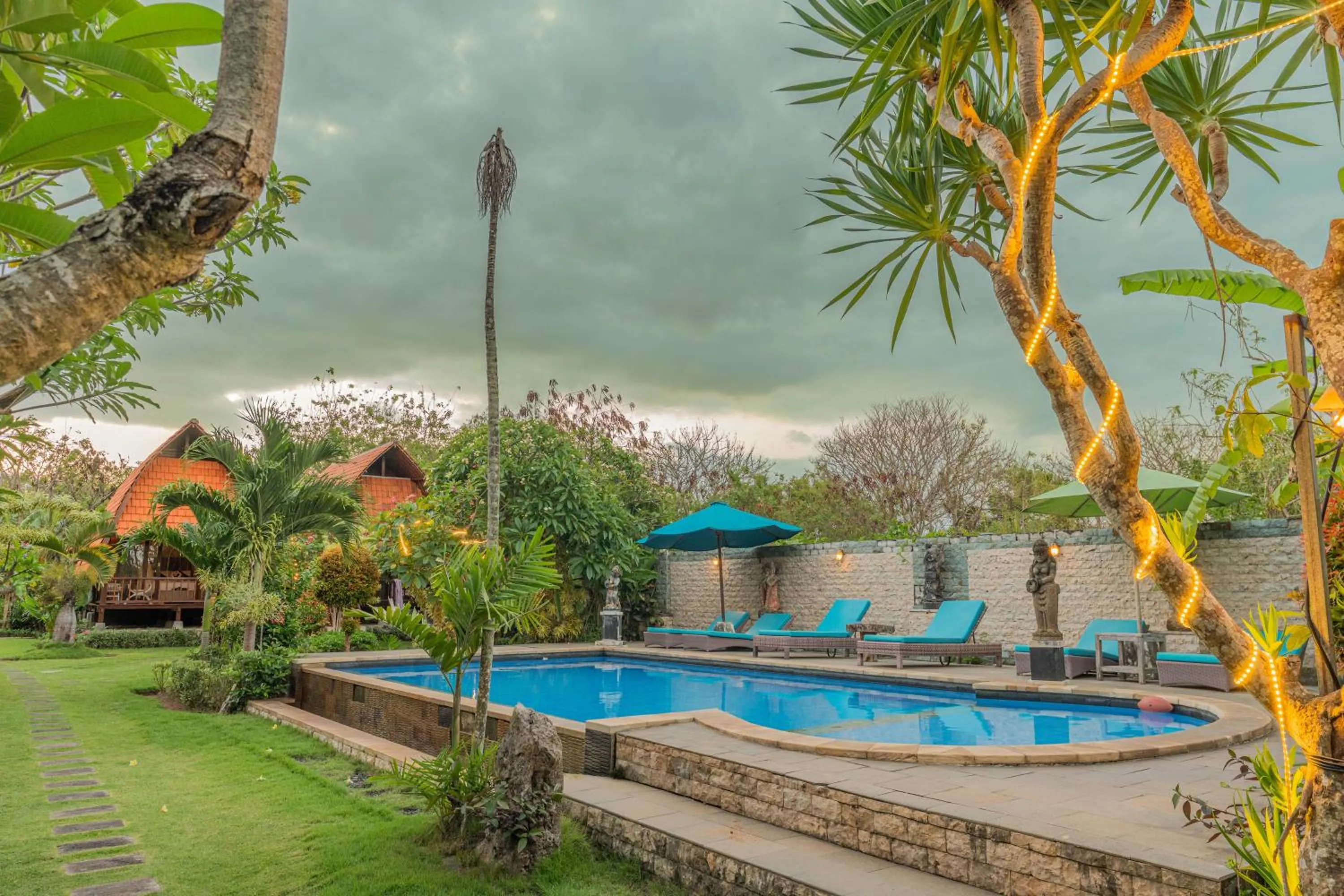 Harta Lembongan Villas