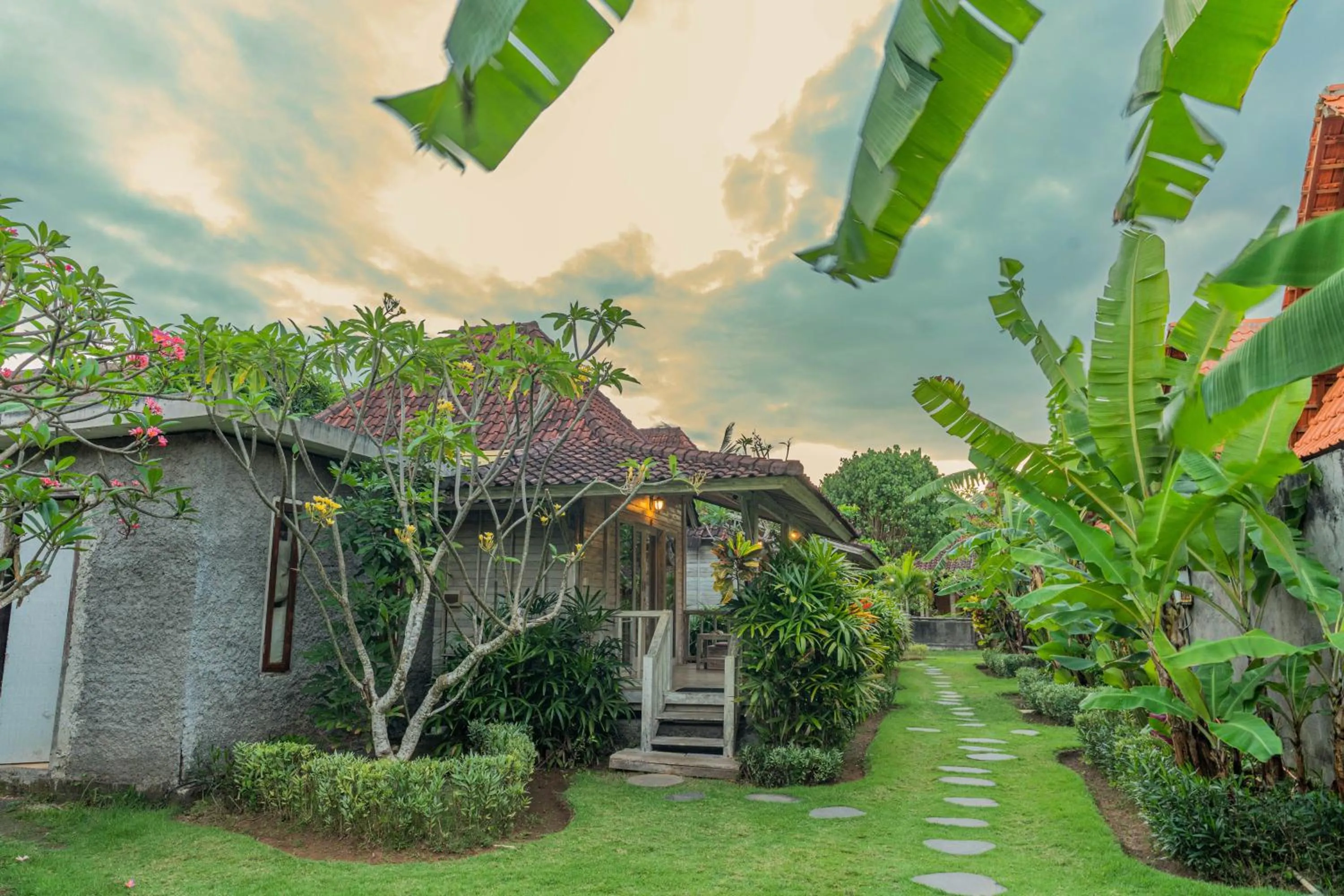 Harta Lembongan Villas