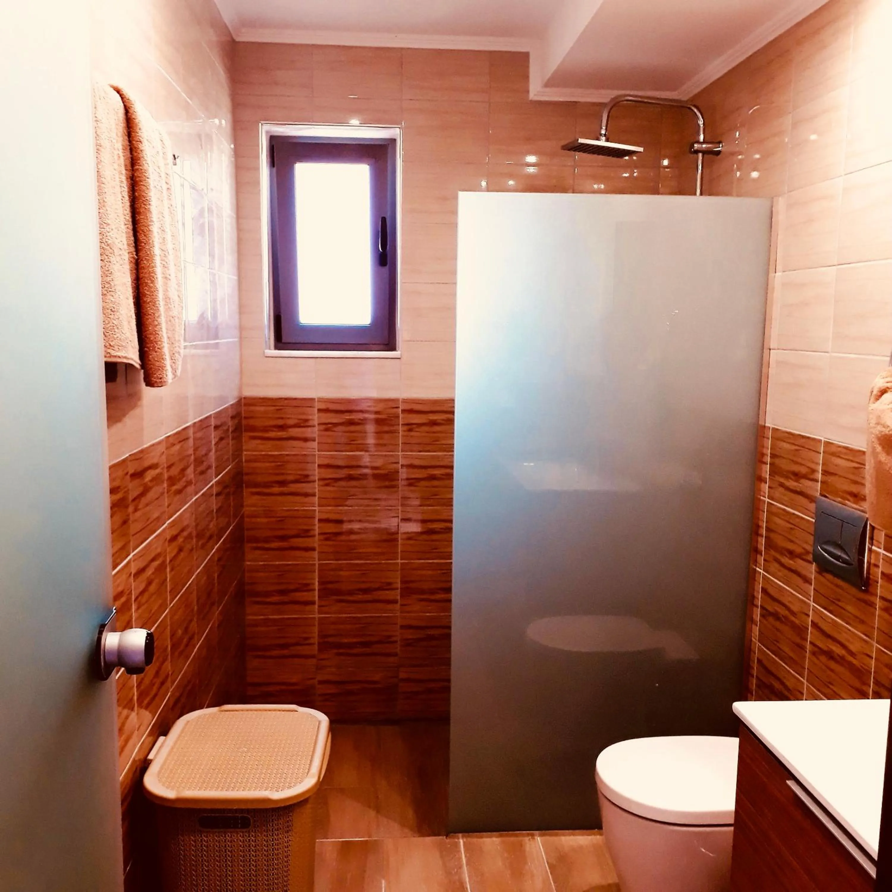 Shower in Estrella Villas
