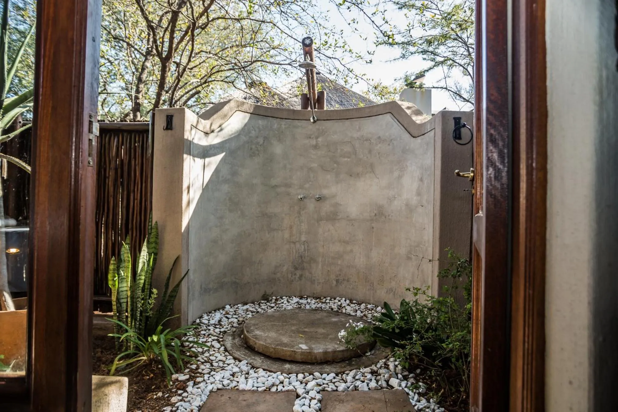Bathroom in Hoedspruit Raptors Lodge N16