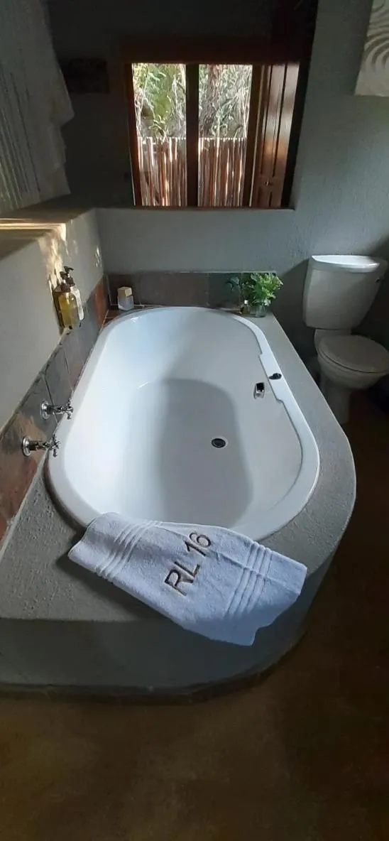 Property building in Hoedspruit Raptors Lodge N16