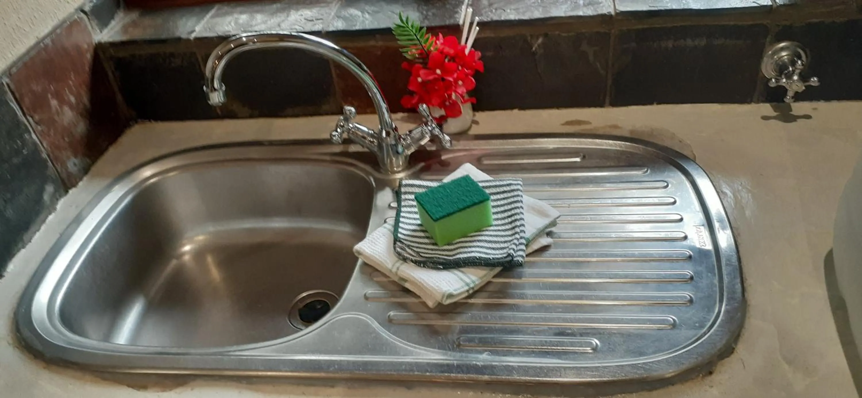 Hoedspruit Raptors Lodge N16