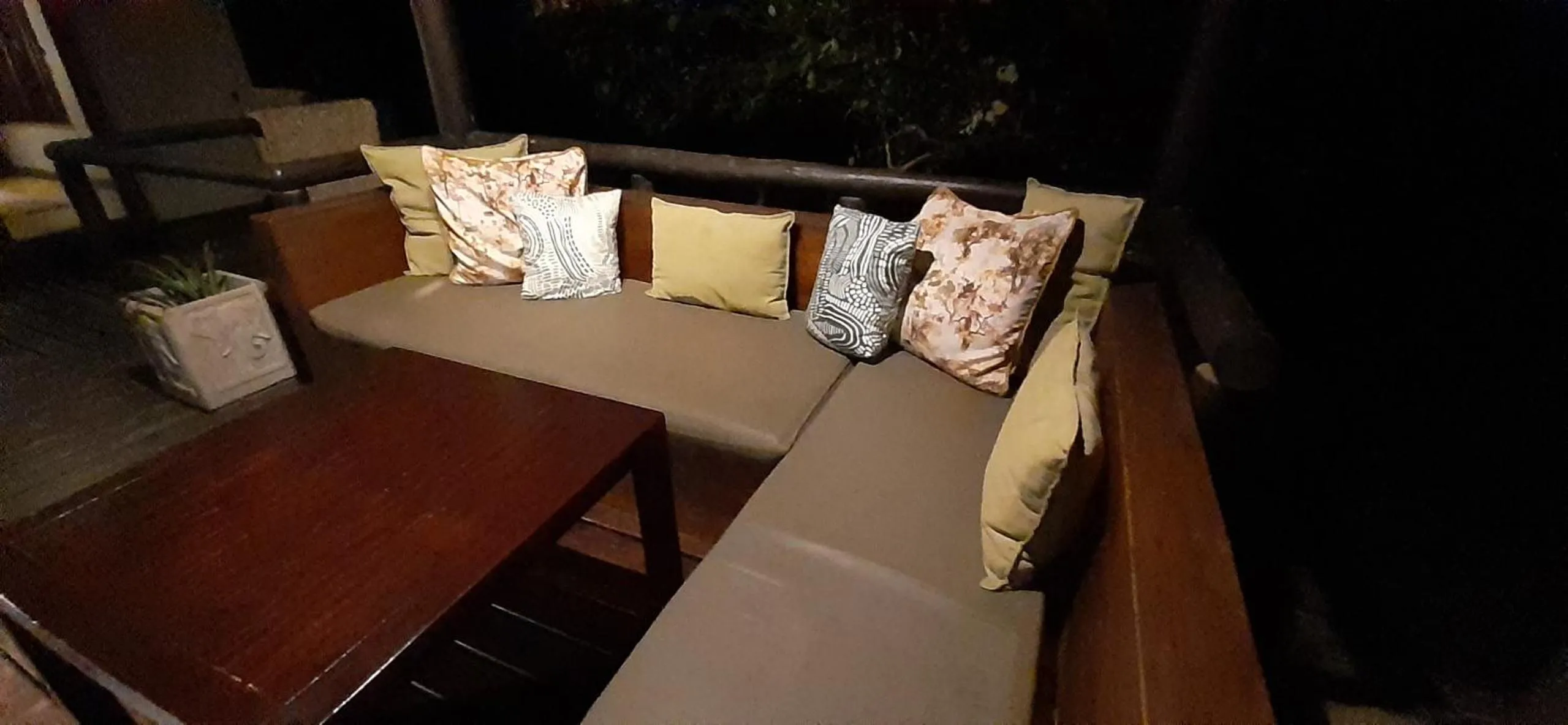 Property building in Hoedspruit Raptors Lodge N16