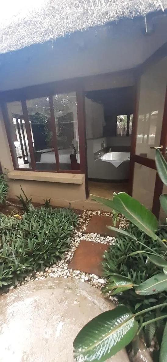 Property building, Bed in Hoedspruit Raptors Lodge N16