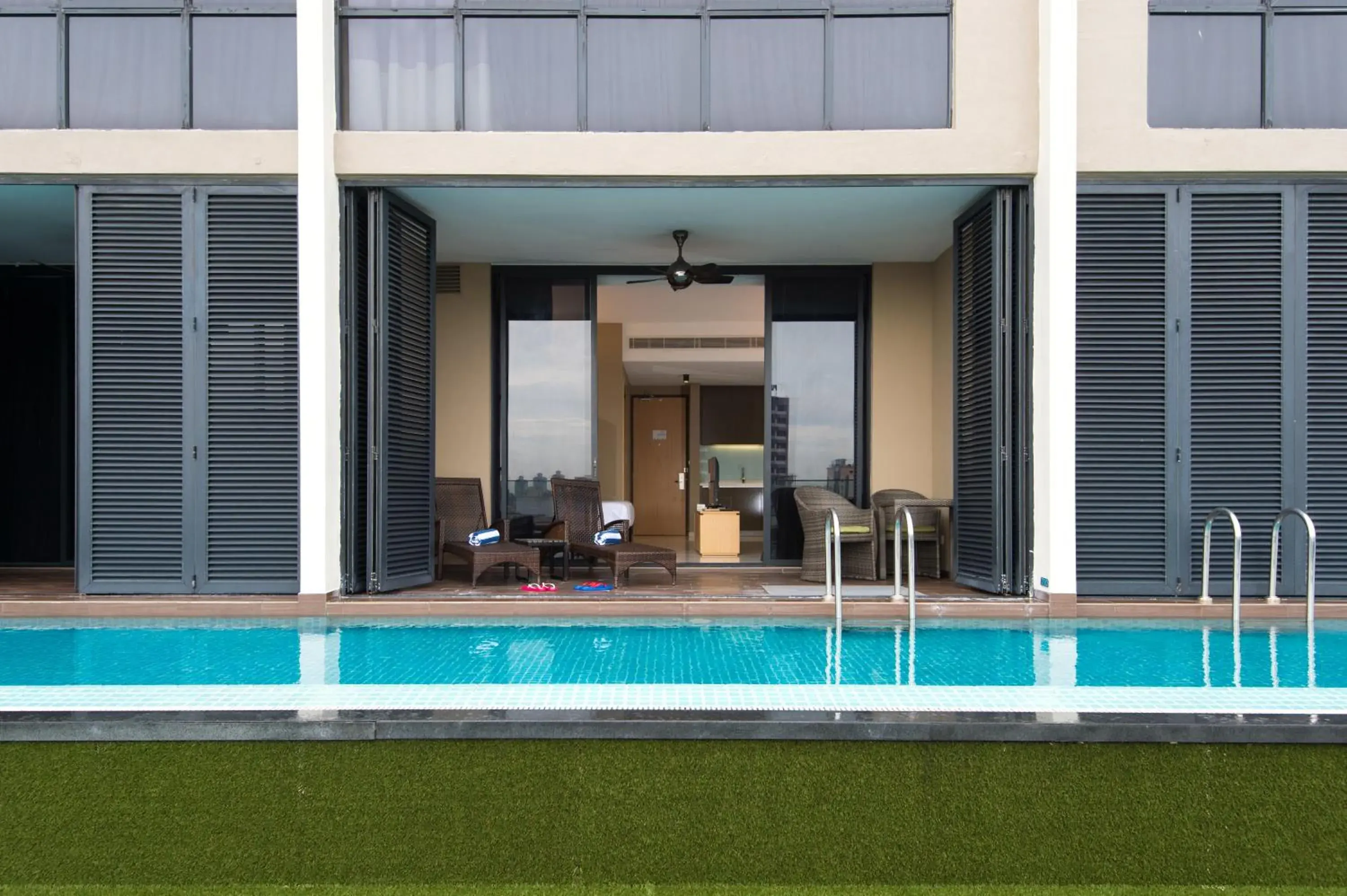 Poolside Suite Twin - Heritage View in The Pines Melaka Poolside Suite Twin - Heritage View in The Pines Melaka