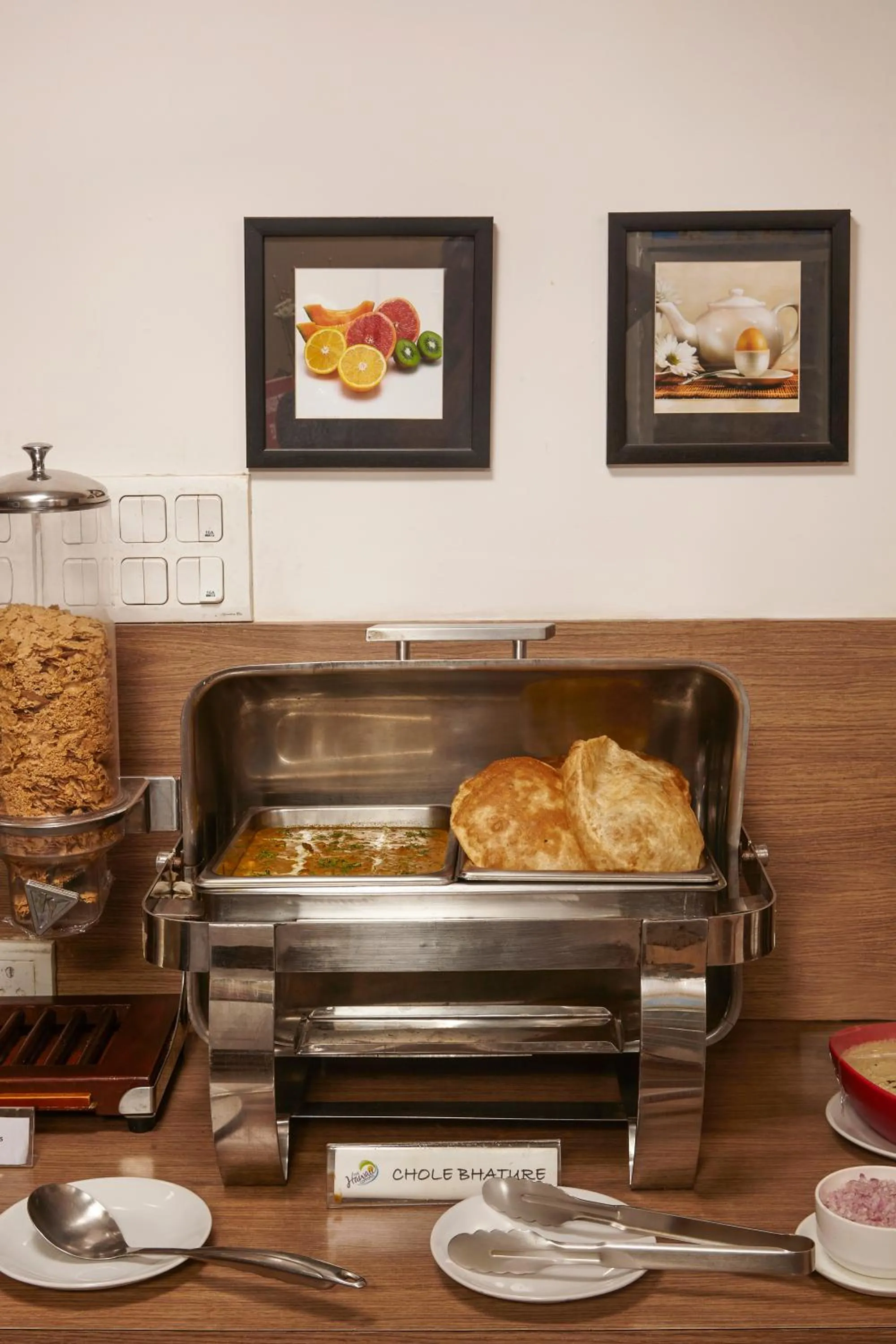 Breakfast in Athome Comforts Panjim Donapaula