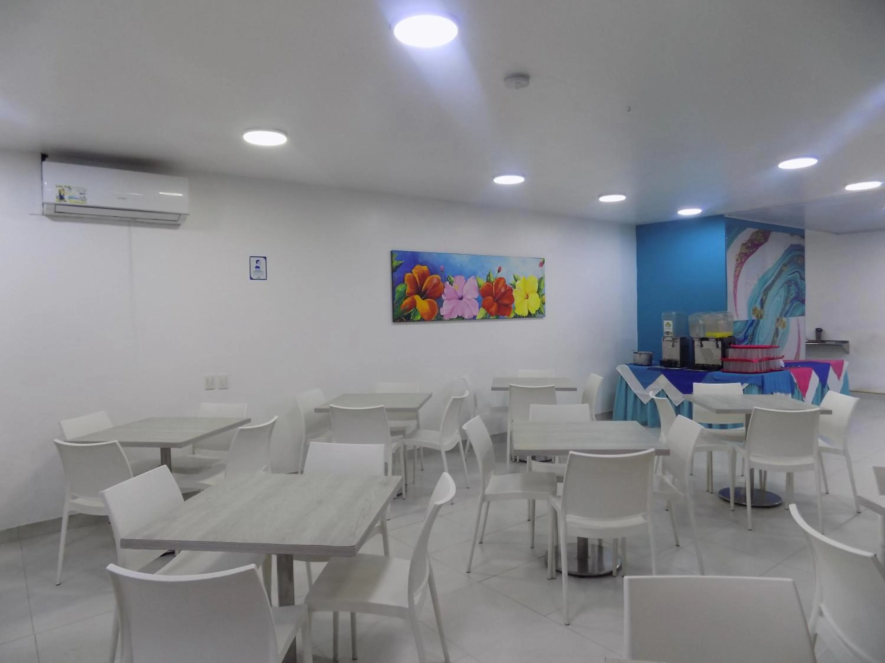 Restaurant/places to eat in Hotel Verde Mar