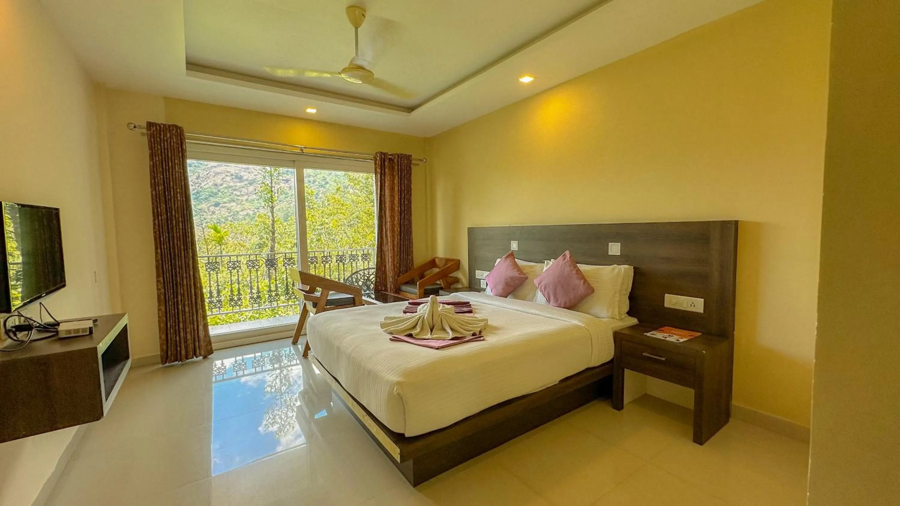 Bed in The Heights Munnar