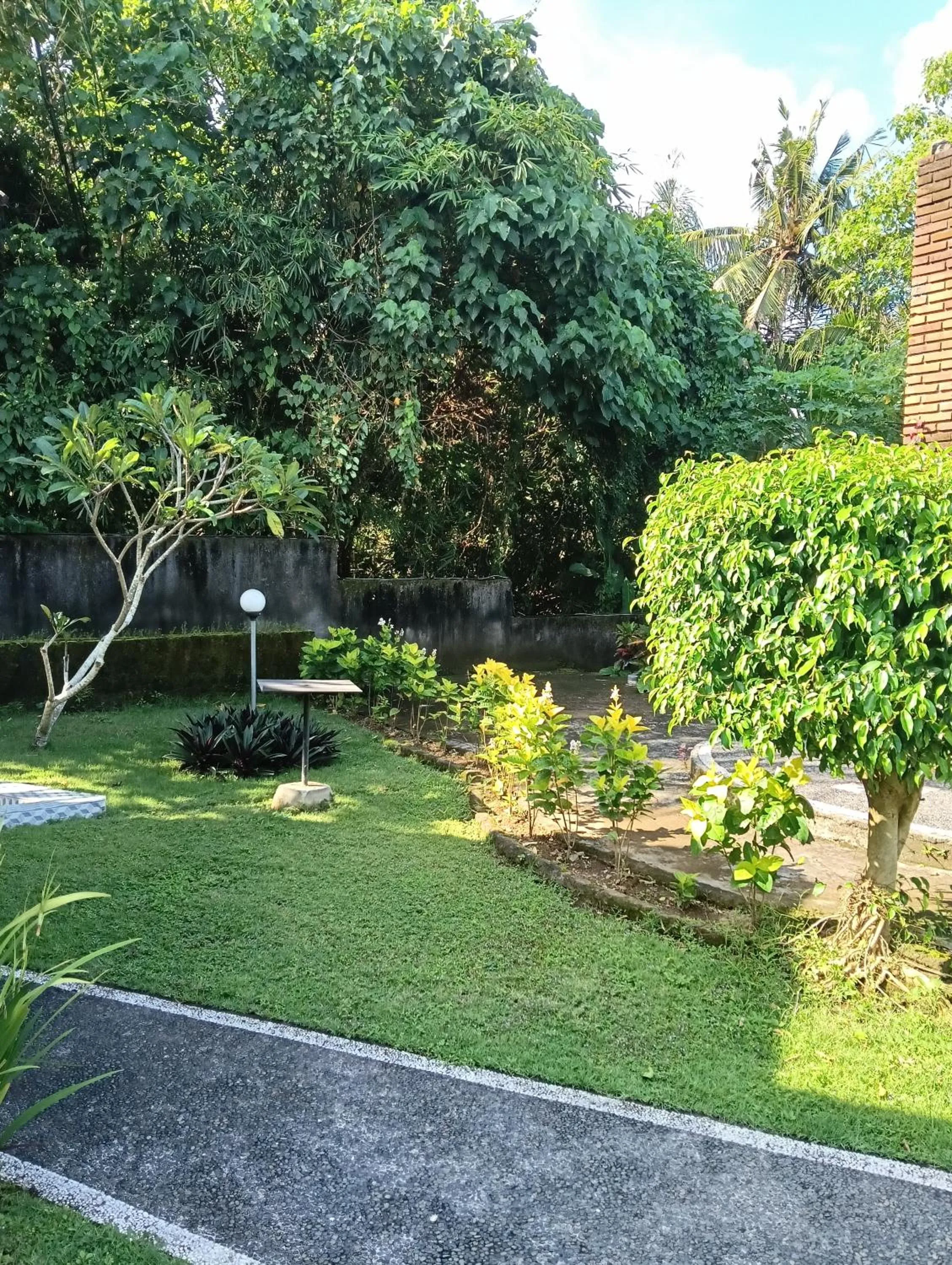 Garden view in Sri Abi Ratu Villa