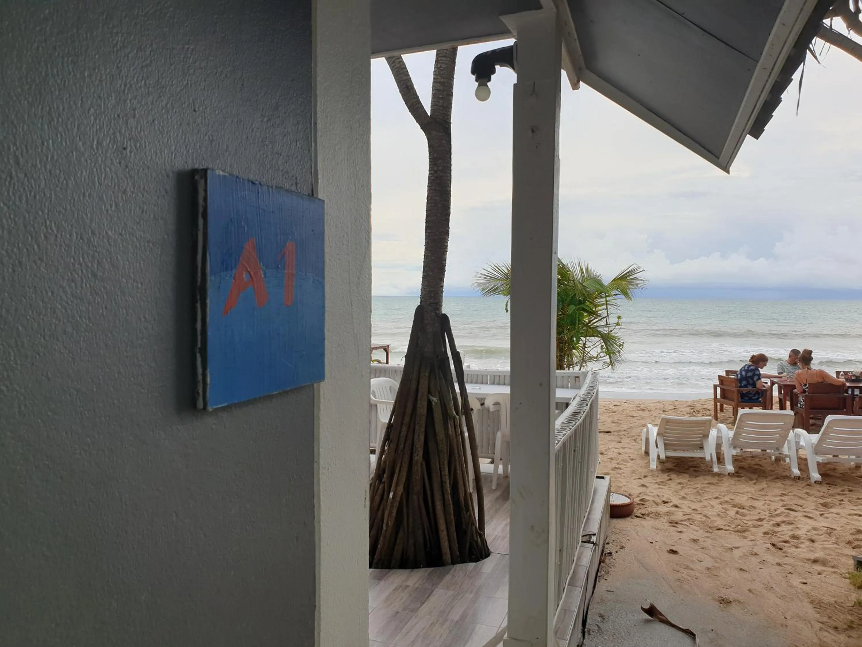 New Harrys Sunset Resort - Klong Nin Beach