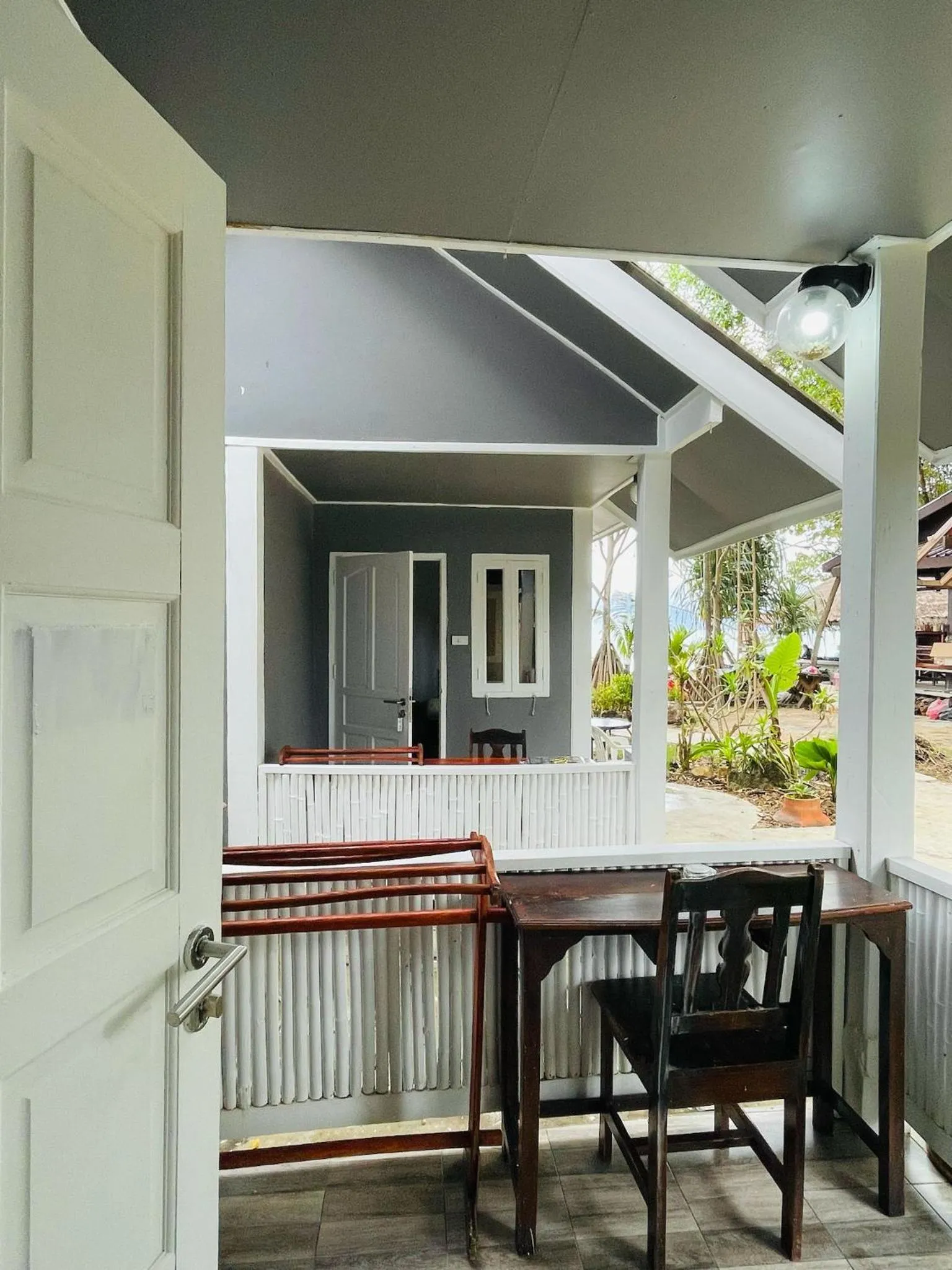 New Harrys Sunset Resort - Klong Nin Beach