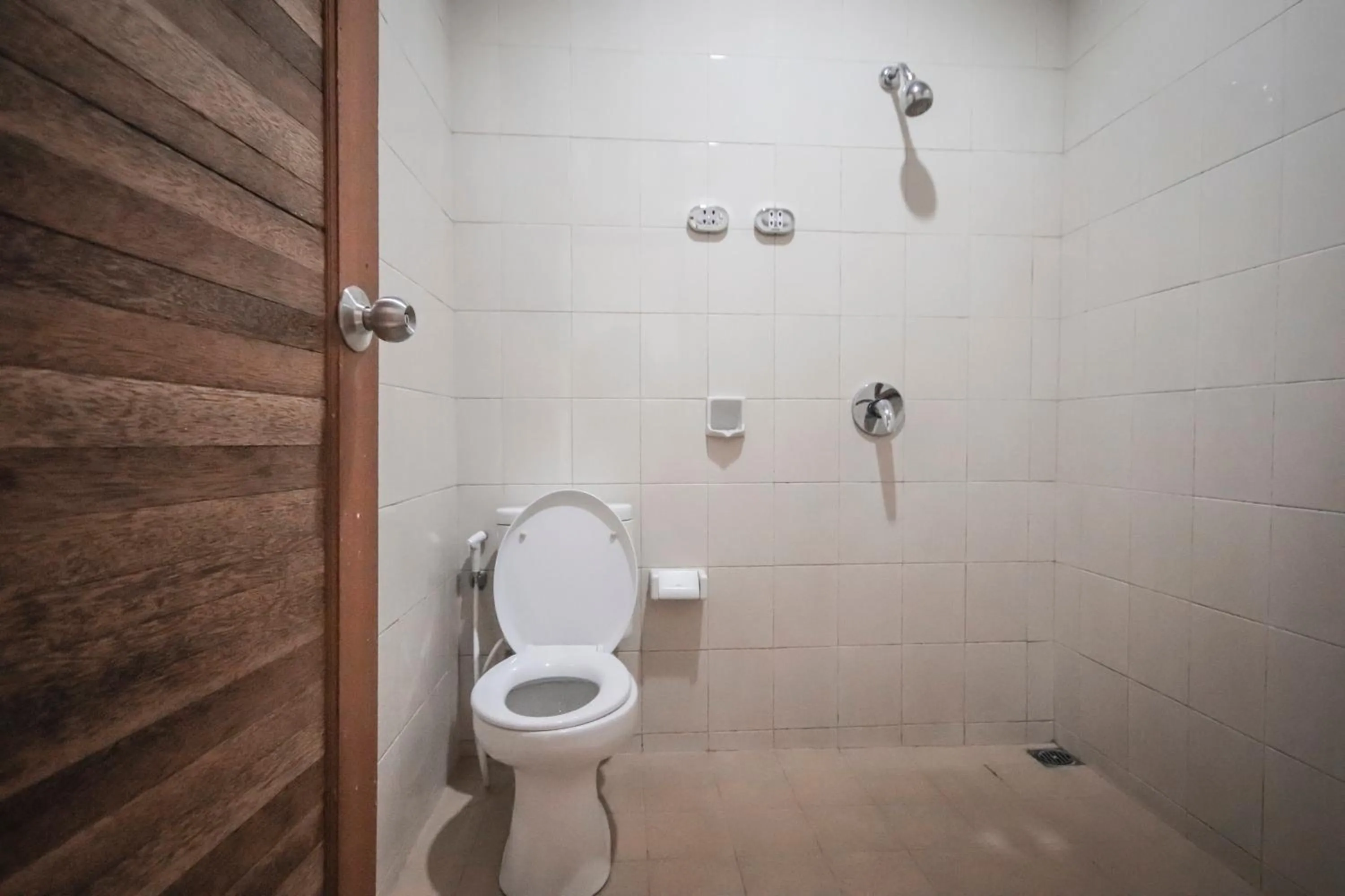 Toilet in Satya House Ubud