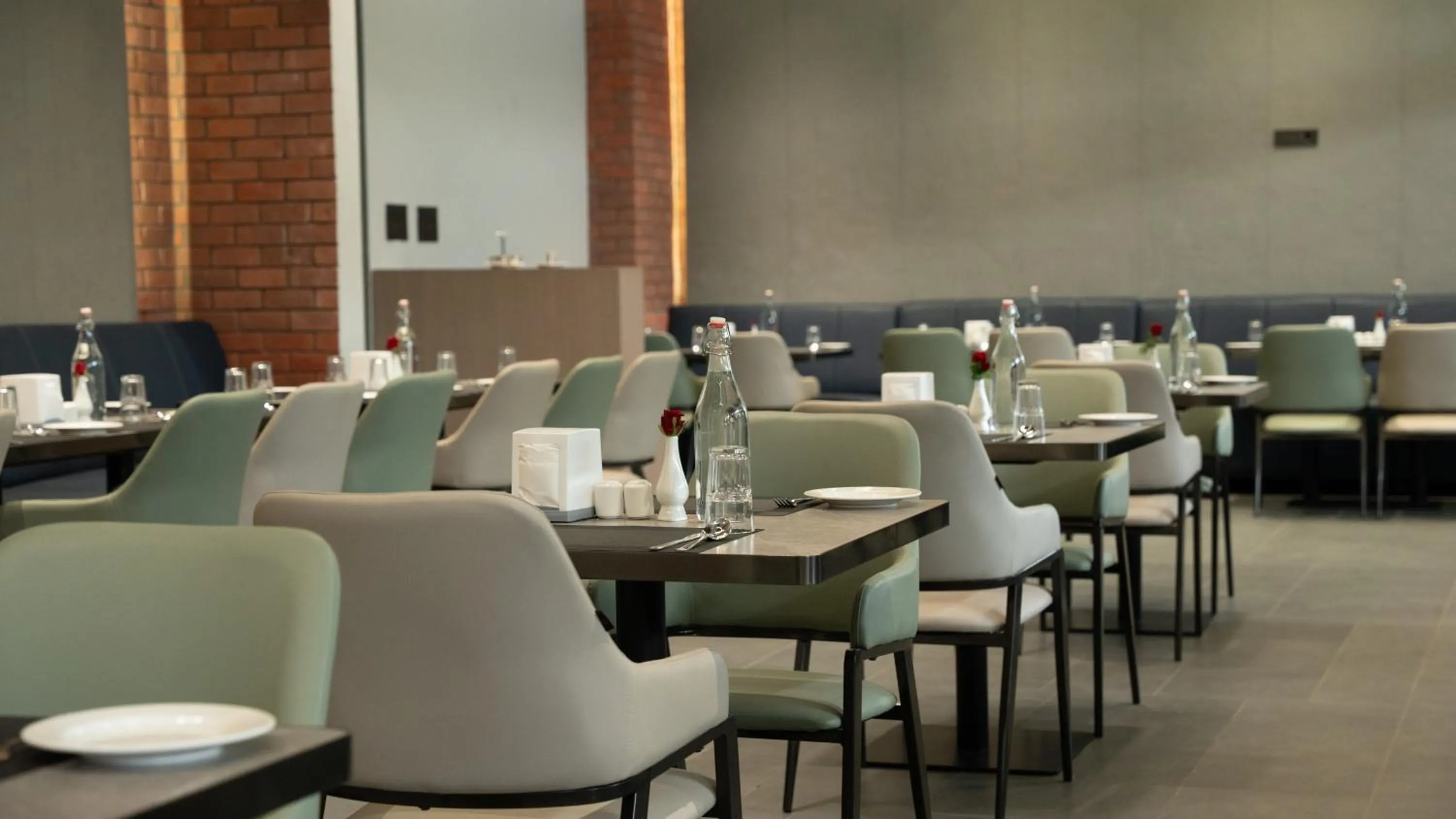 Restaurant/places to eat in Zip By Spree Hotels Chinchwad