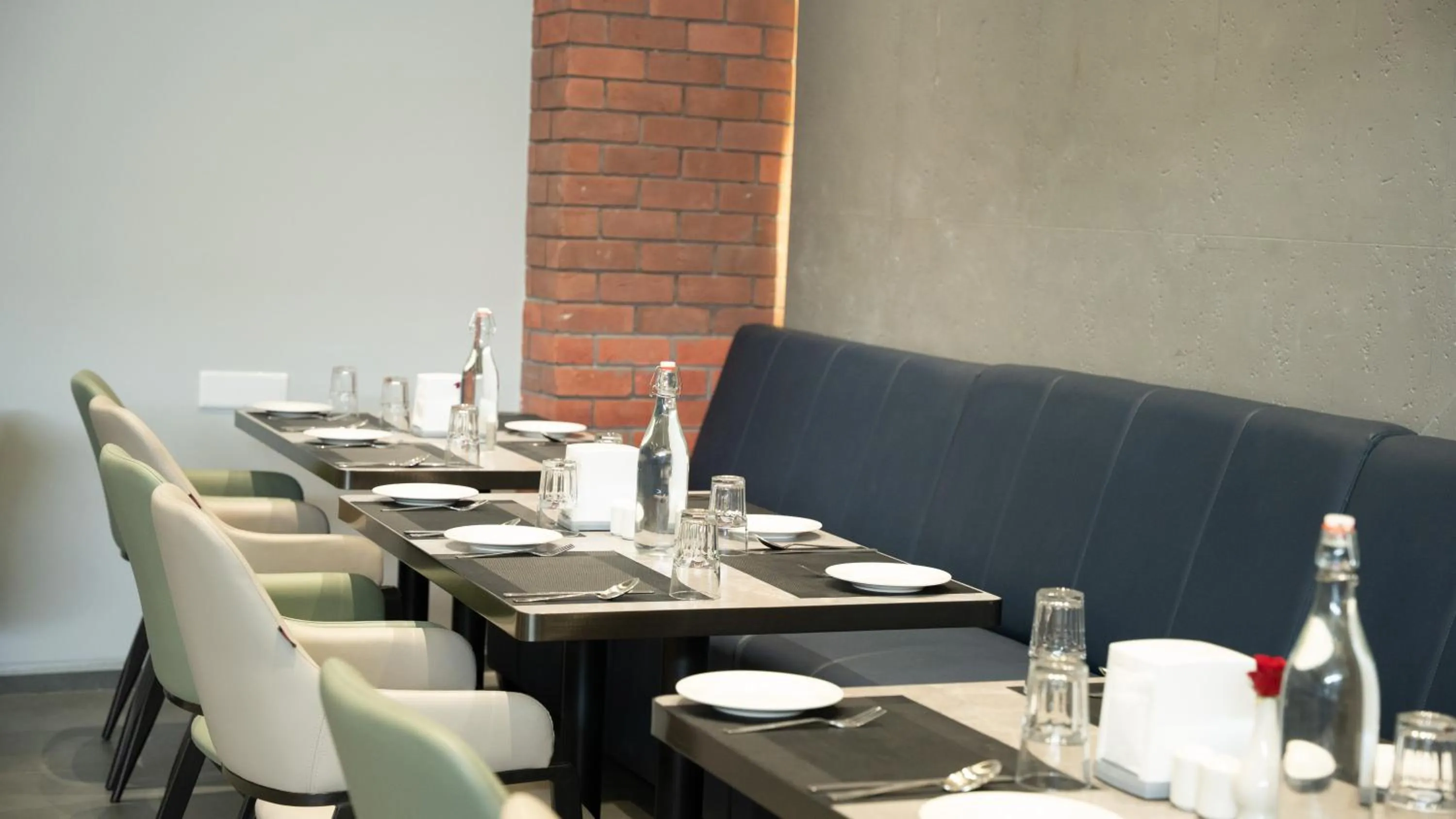 Restaurant/places to eat in Zip By Spree Hotels Chinchwad