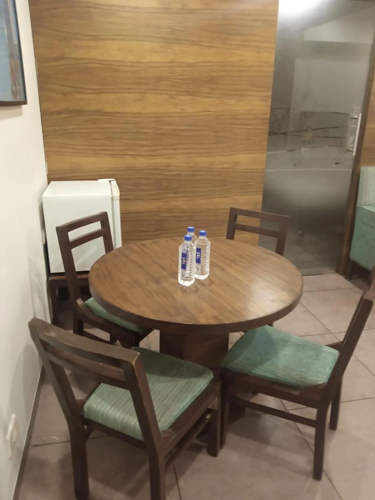 Dining area in Hotel Kanan