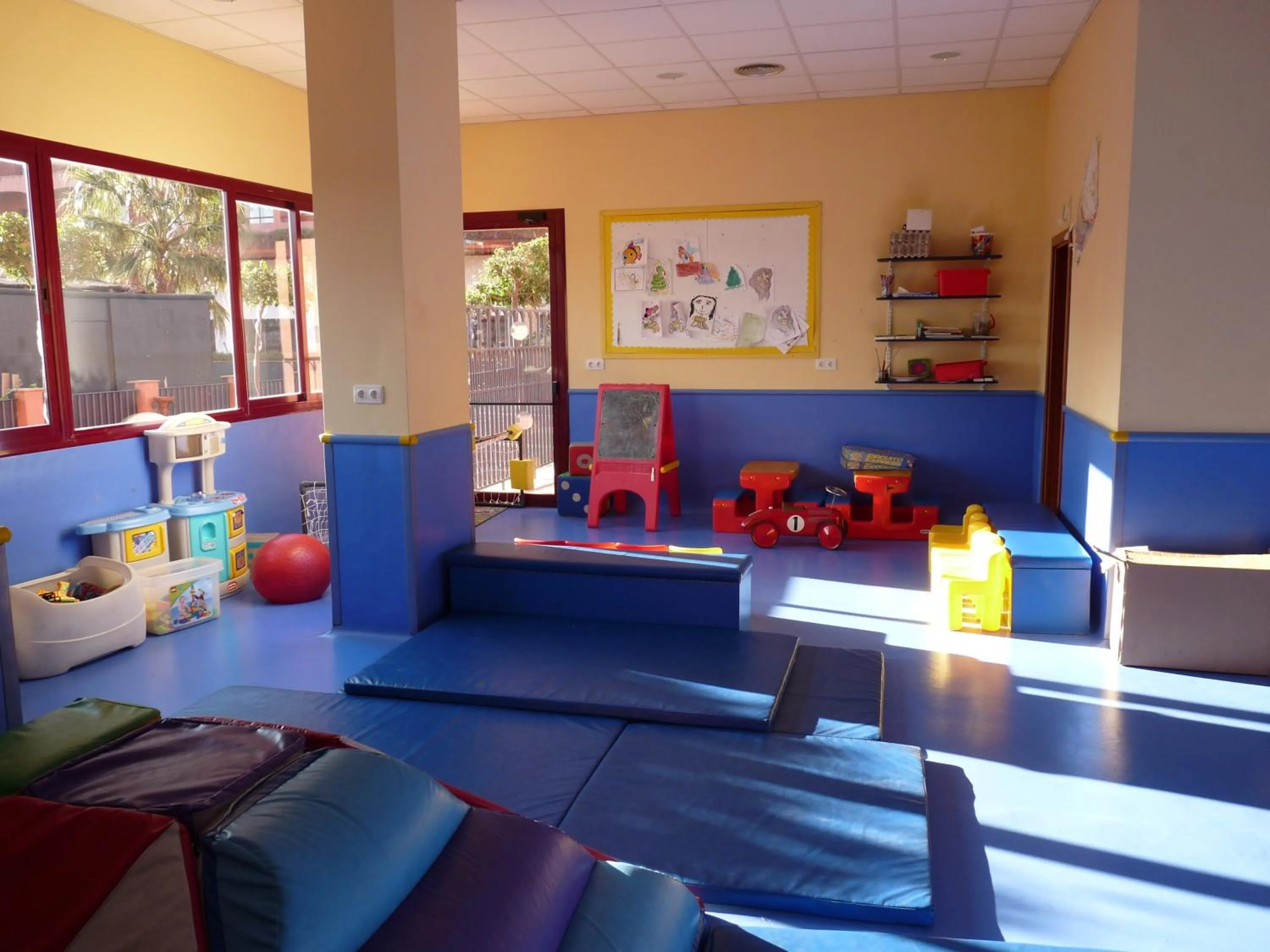 Children play ground in ILUNION Miramar