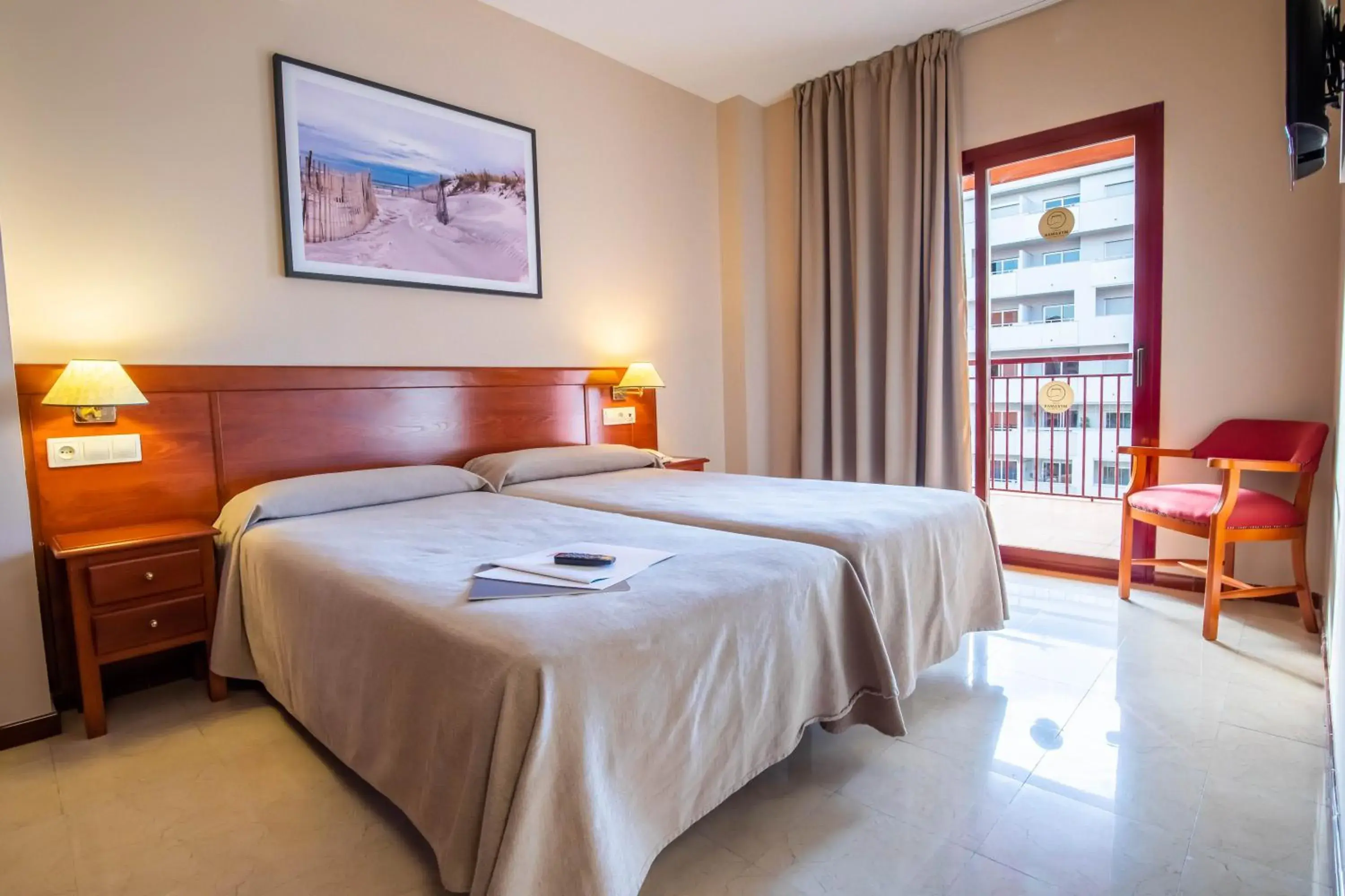 One-Bedroom Apartment with Terrace (1-4 pax) in Aparthotel Myramar Fuengirola One-Bedroom Apartment with Terrace (1-4 pax) in Aparthotel Myramar Fuengirola