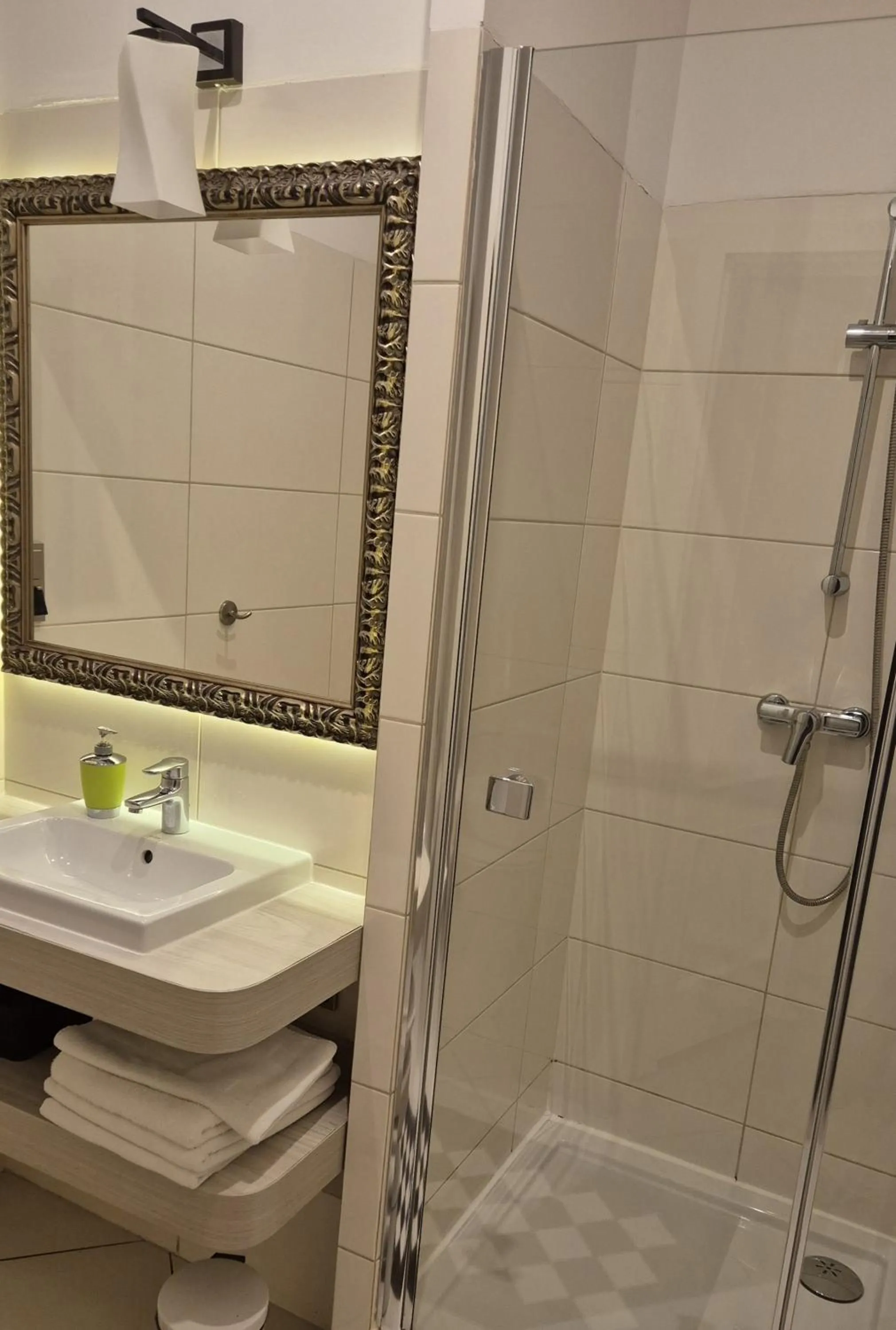 Bathroom in Apartamenty Bonerowska 5