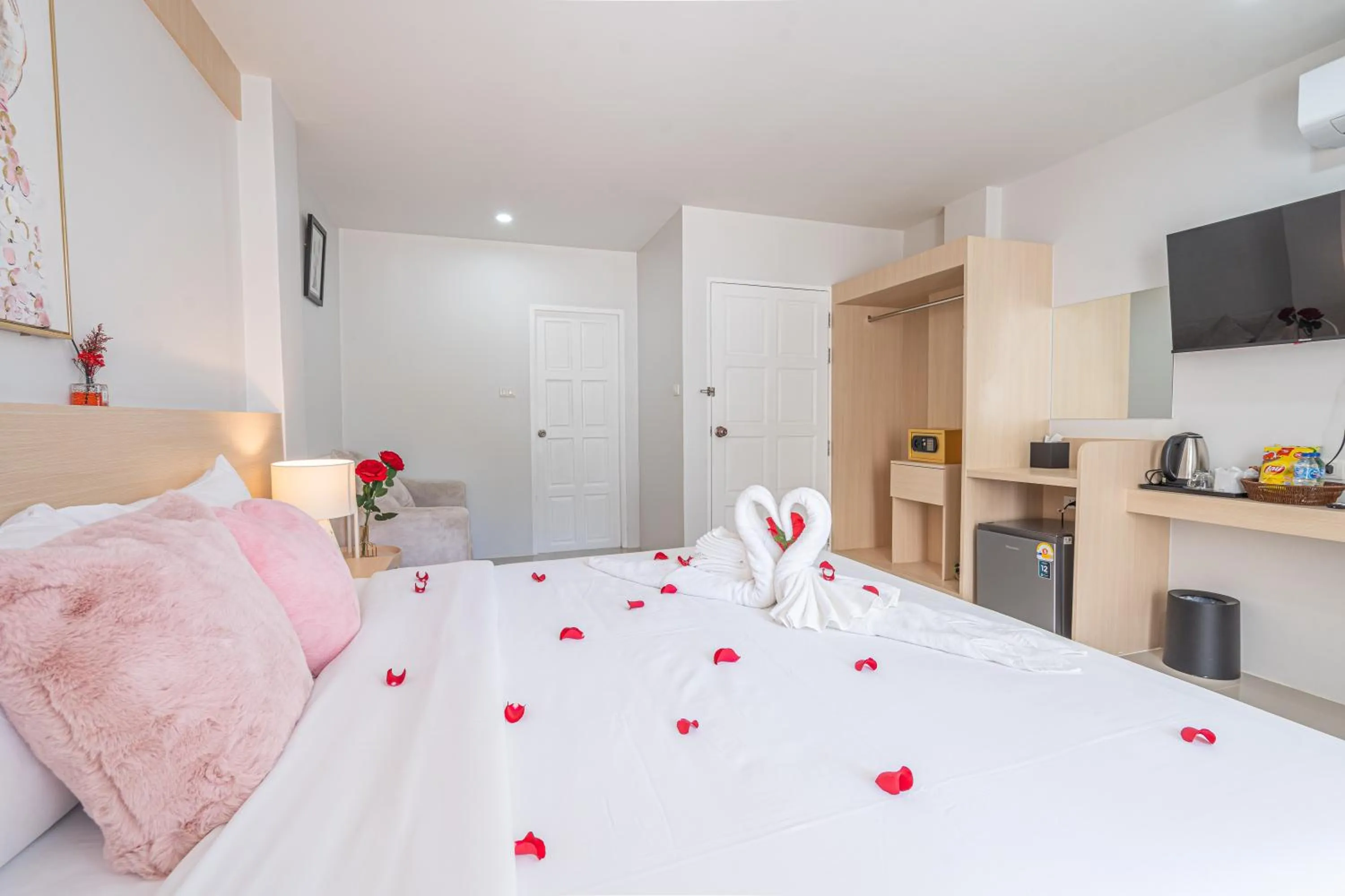 Bed in Seaside Patong House - Newly Open