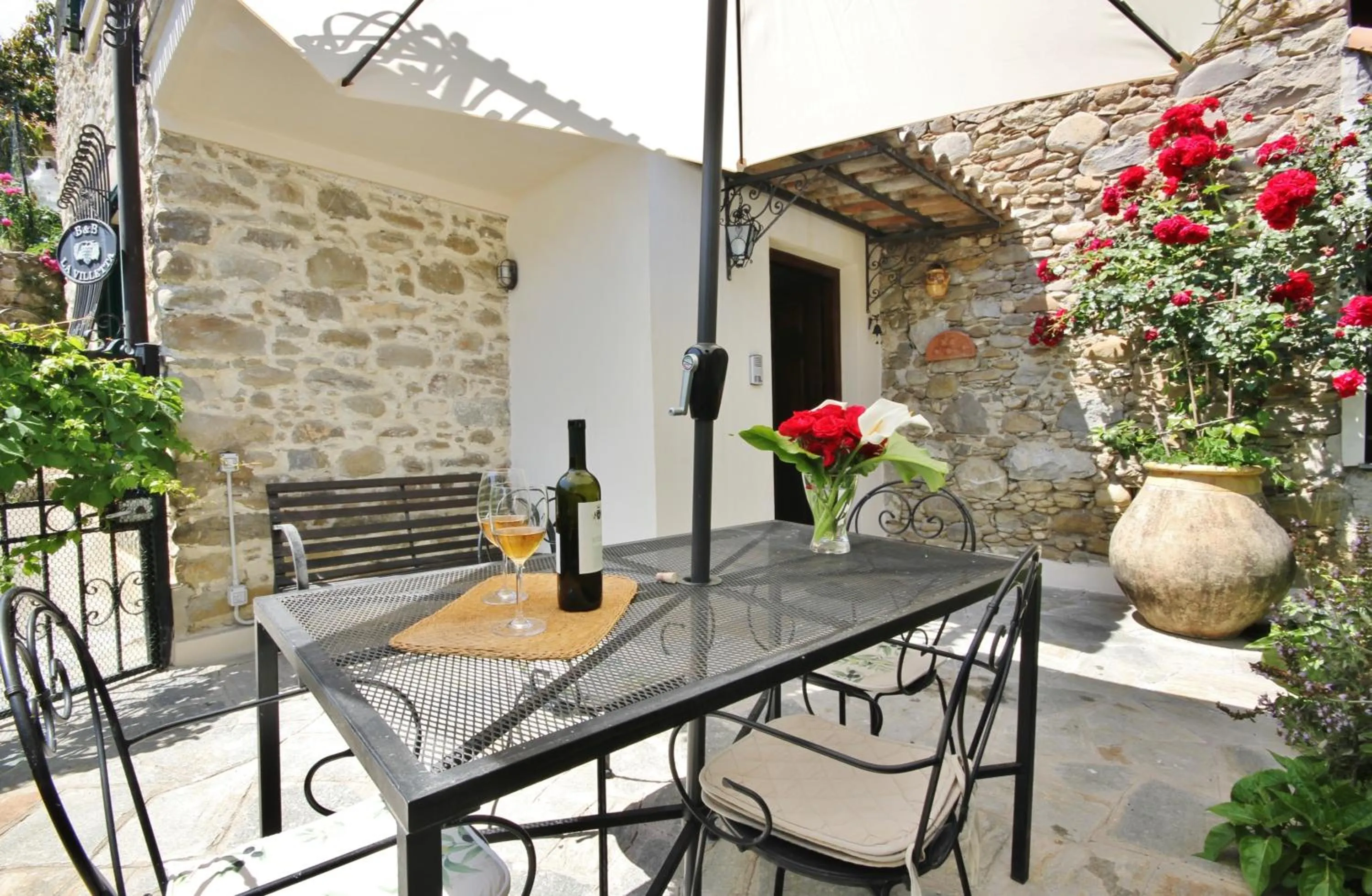 Garden in B&B La Villetta