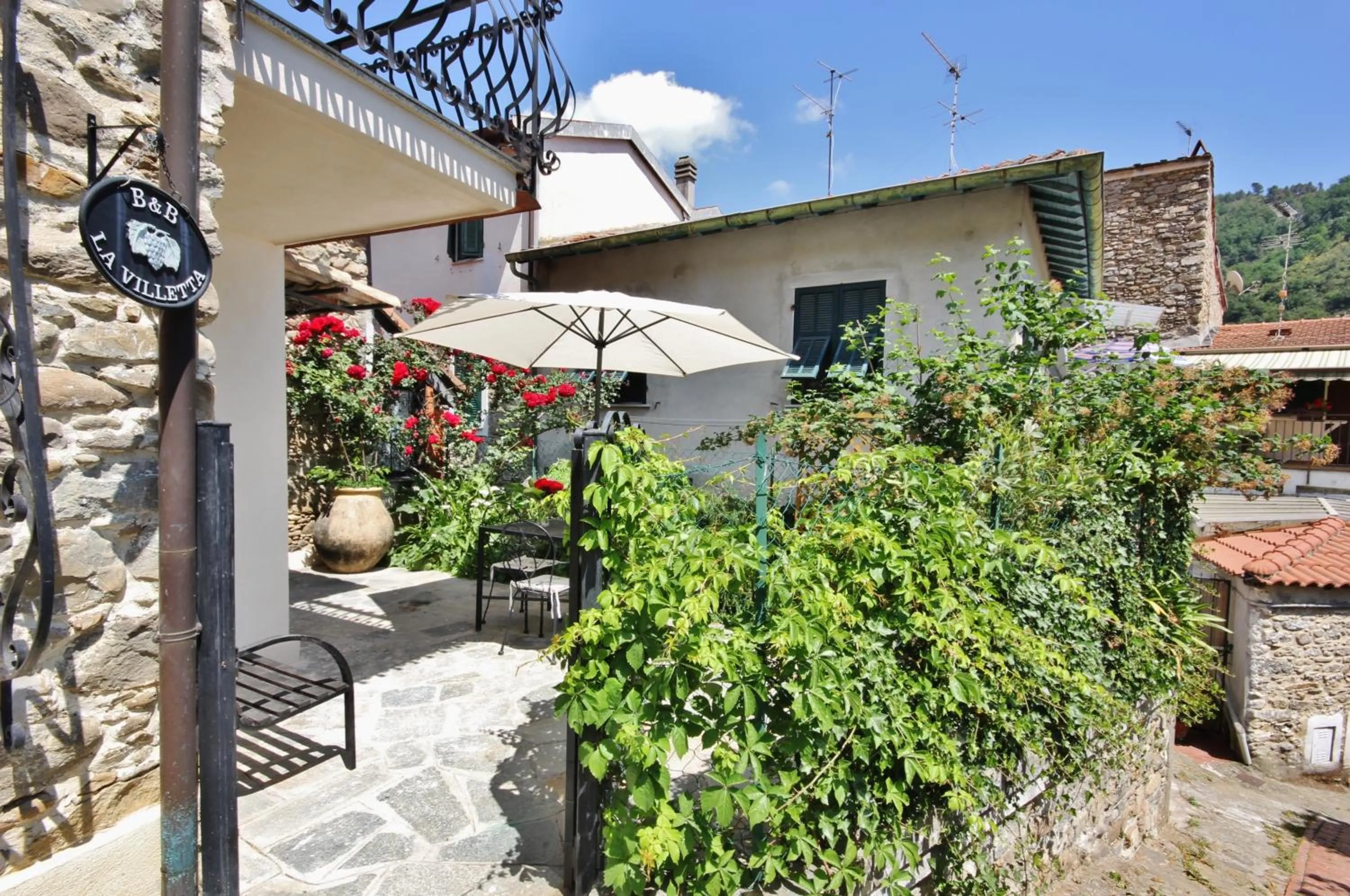 Garden in B&B La Villetta