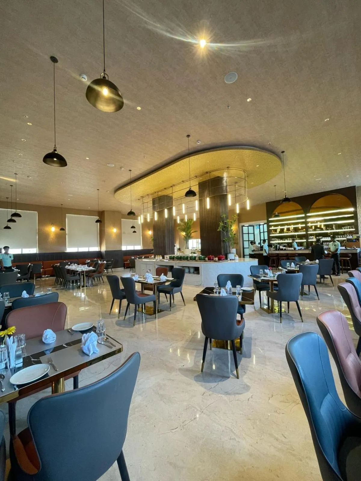 Restaurant/places to eat in Celestial Manor