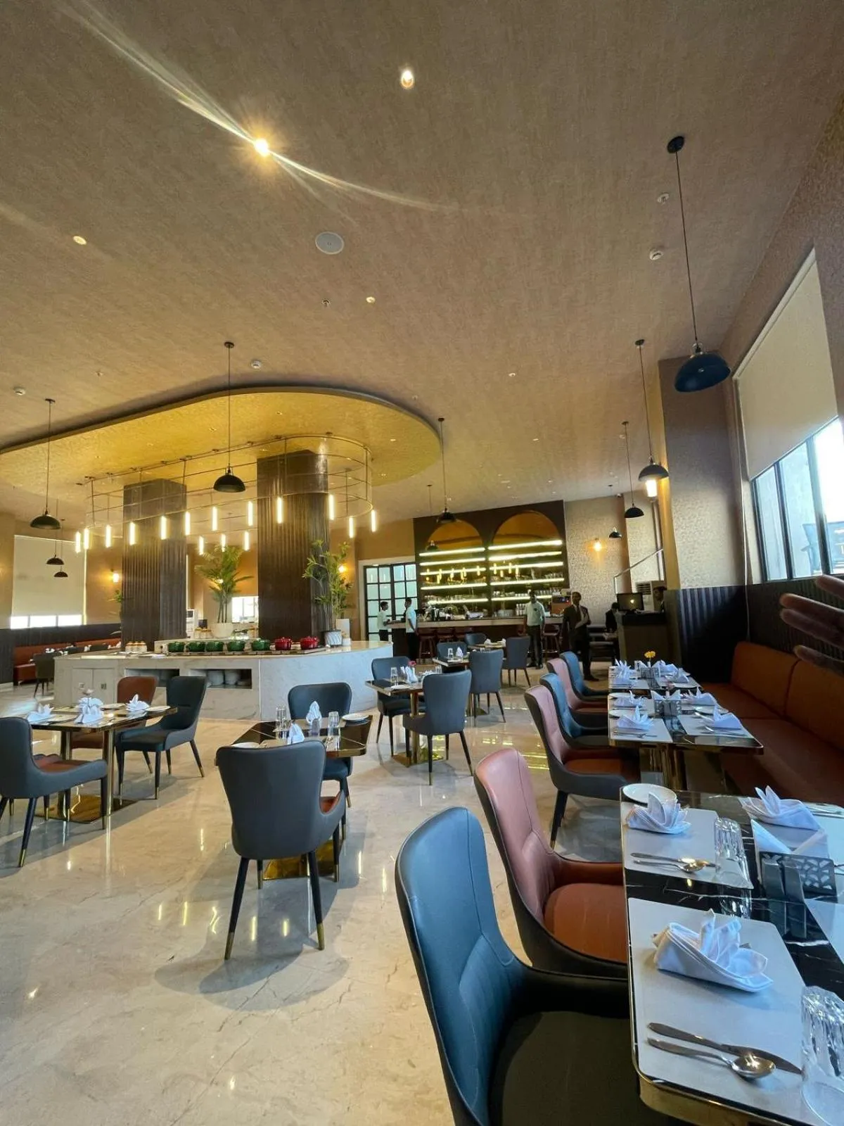 Restaurant/places to eat in Celestial Manor