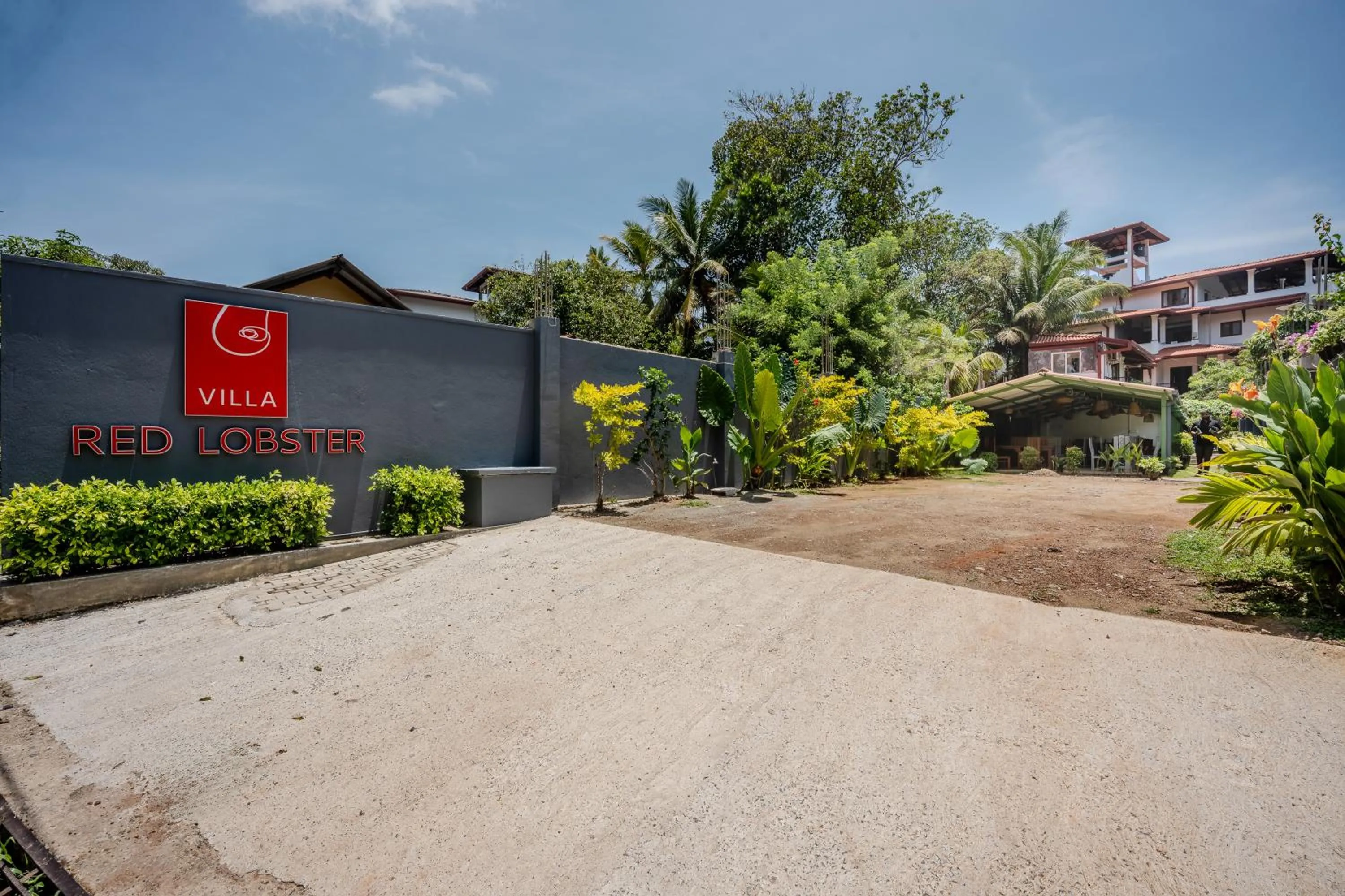 Property building in Villa Red Lobster