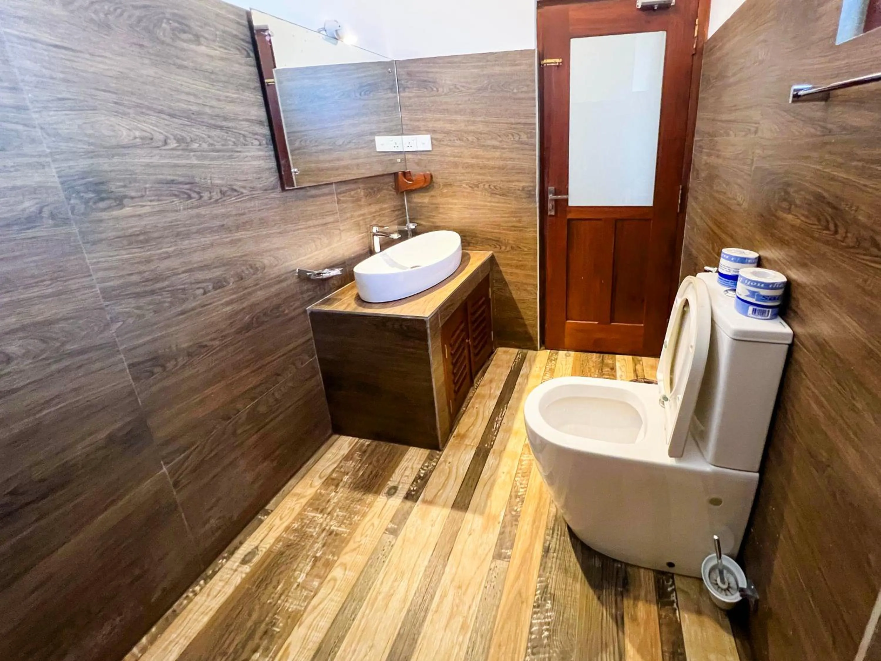 Toilet in Villa Red Lobster