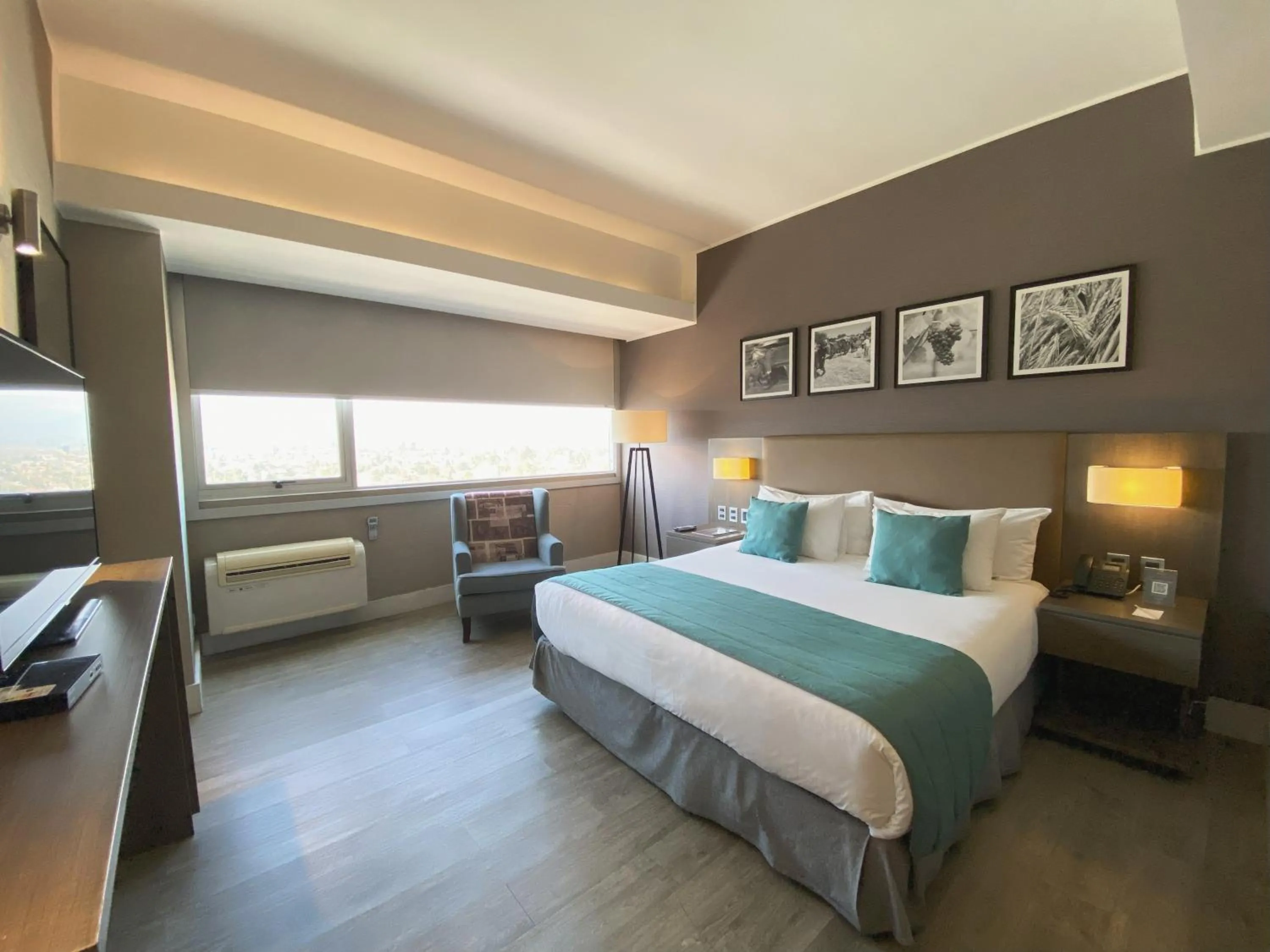 Photo of the whole room, Bed in Hotel Terrado Rancagua