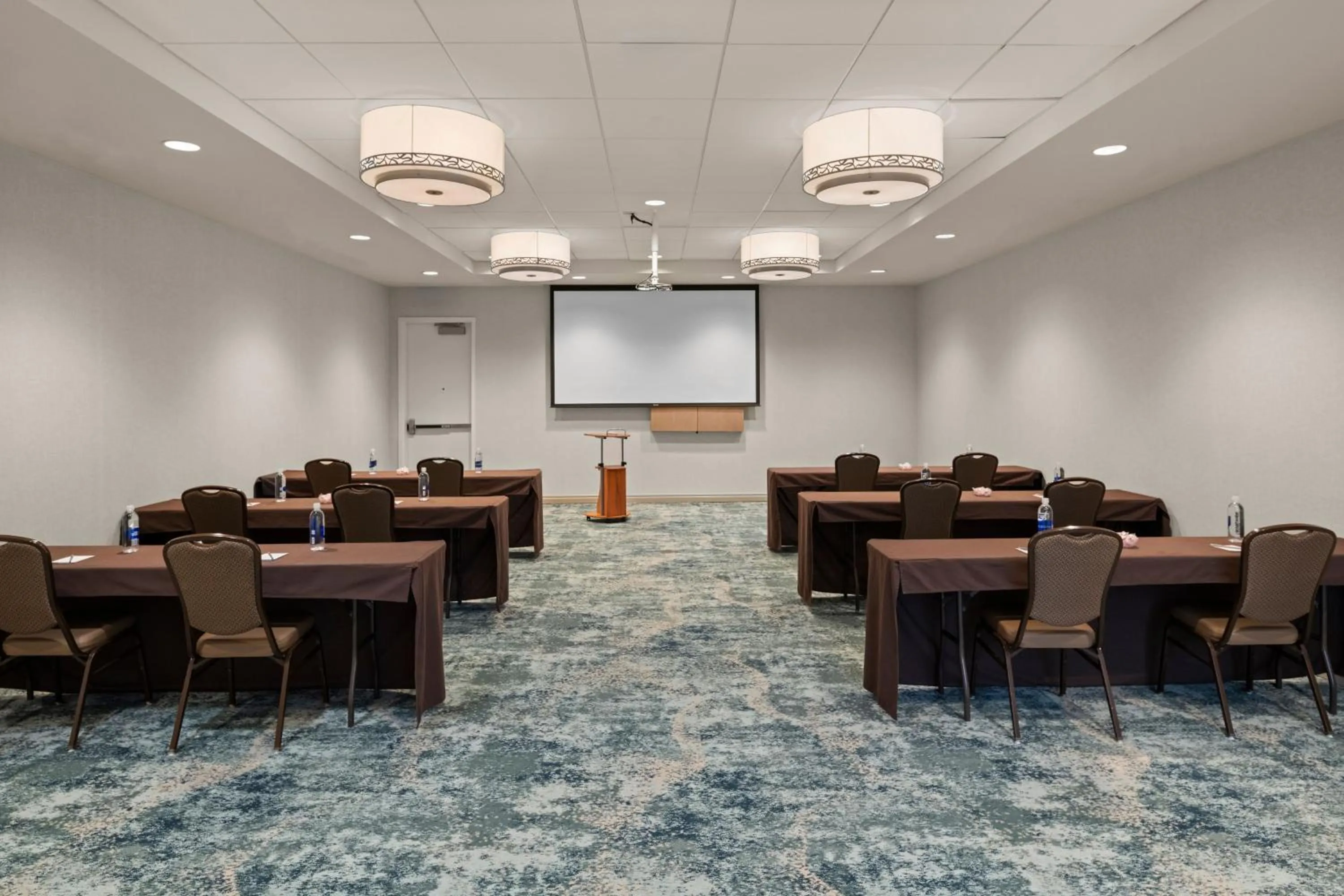 Meeting/conference room in Homewood Suites by Hilton Anaheim Conv Ctr/Disneyland Main