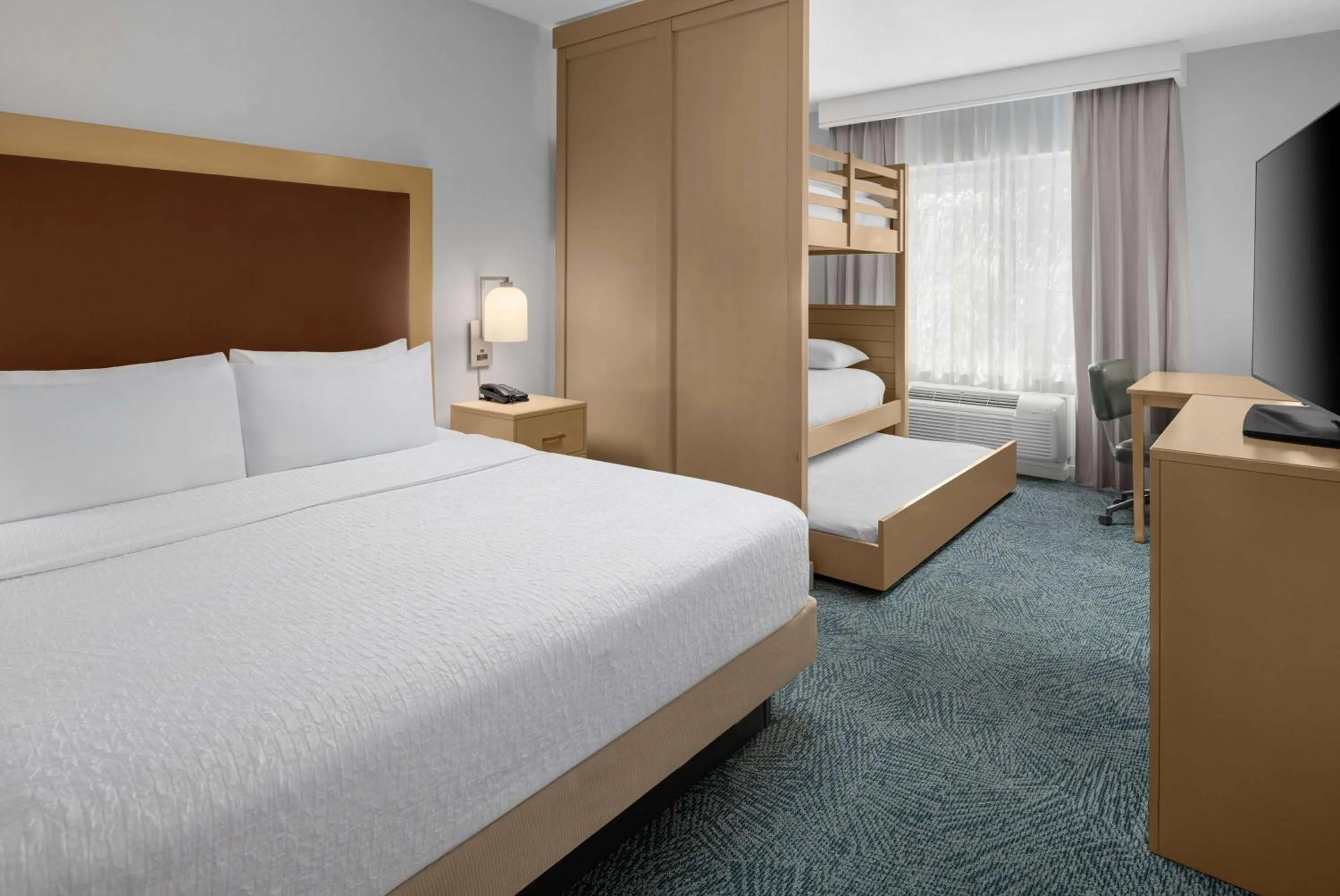 Bed in Homewood Suites by Hilton Anaheim Conv Ctr/Disneyland Main