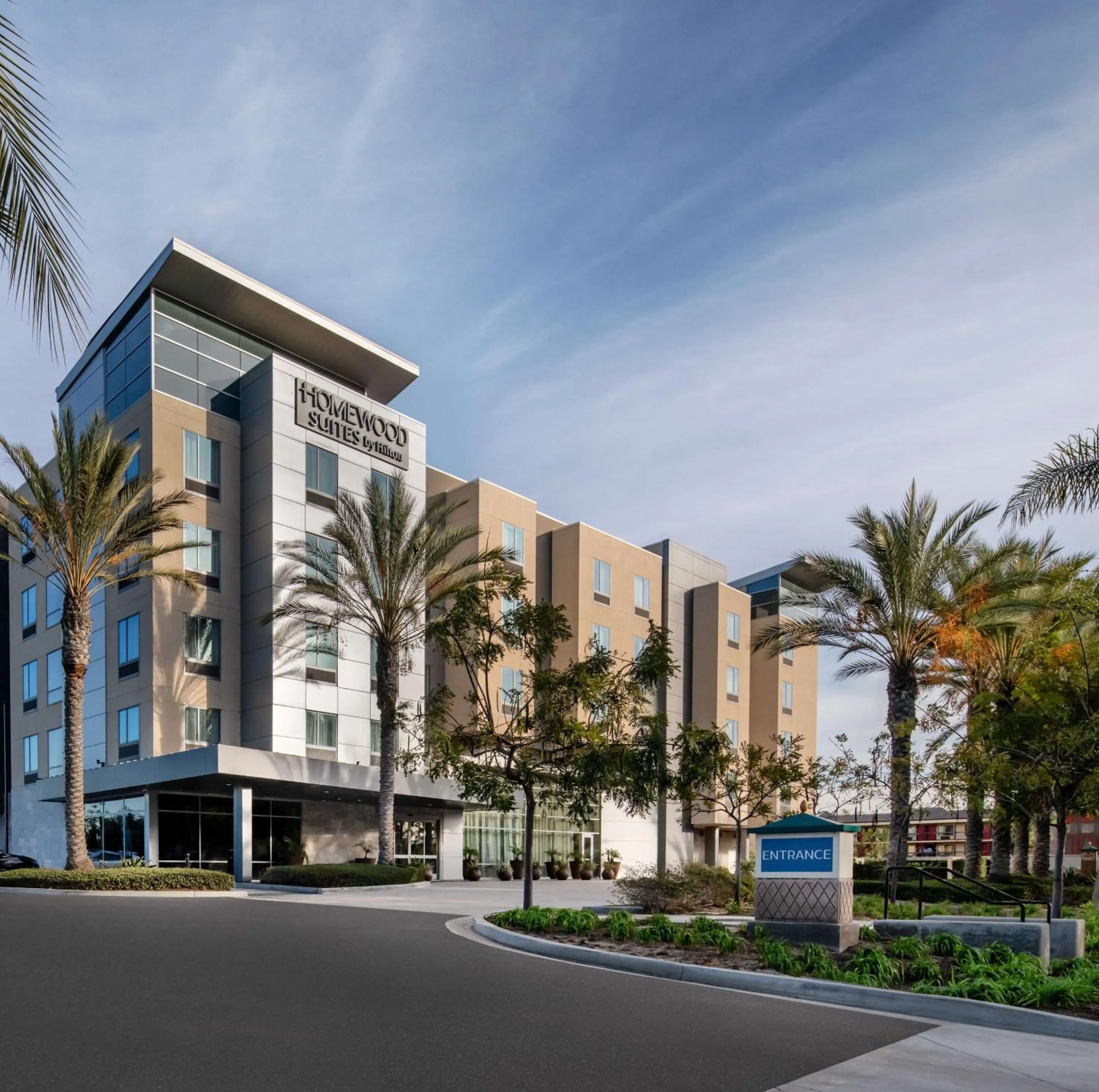 Property building in Homewood Suites by Hilton Anaheim Conv Ctr/Disneyland Main