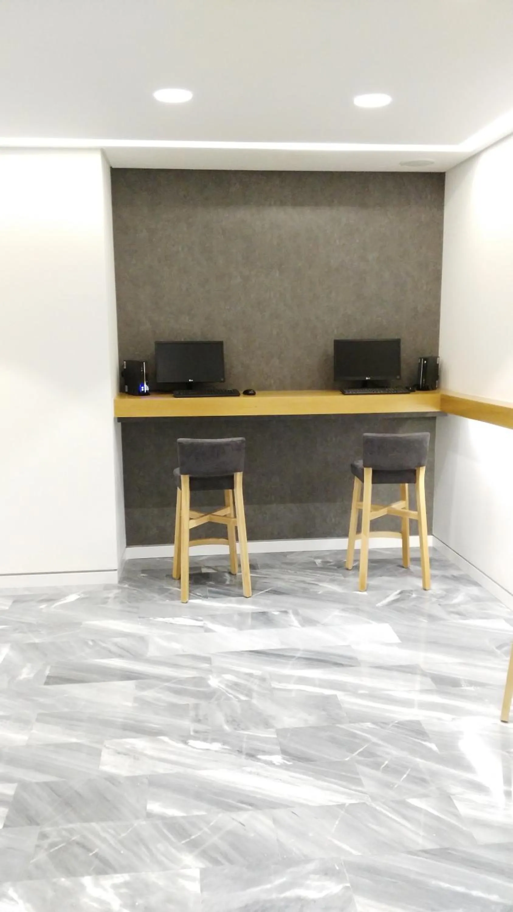 Business facilities in Piraeus Port Hotel