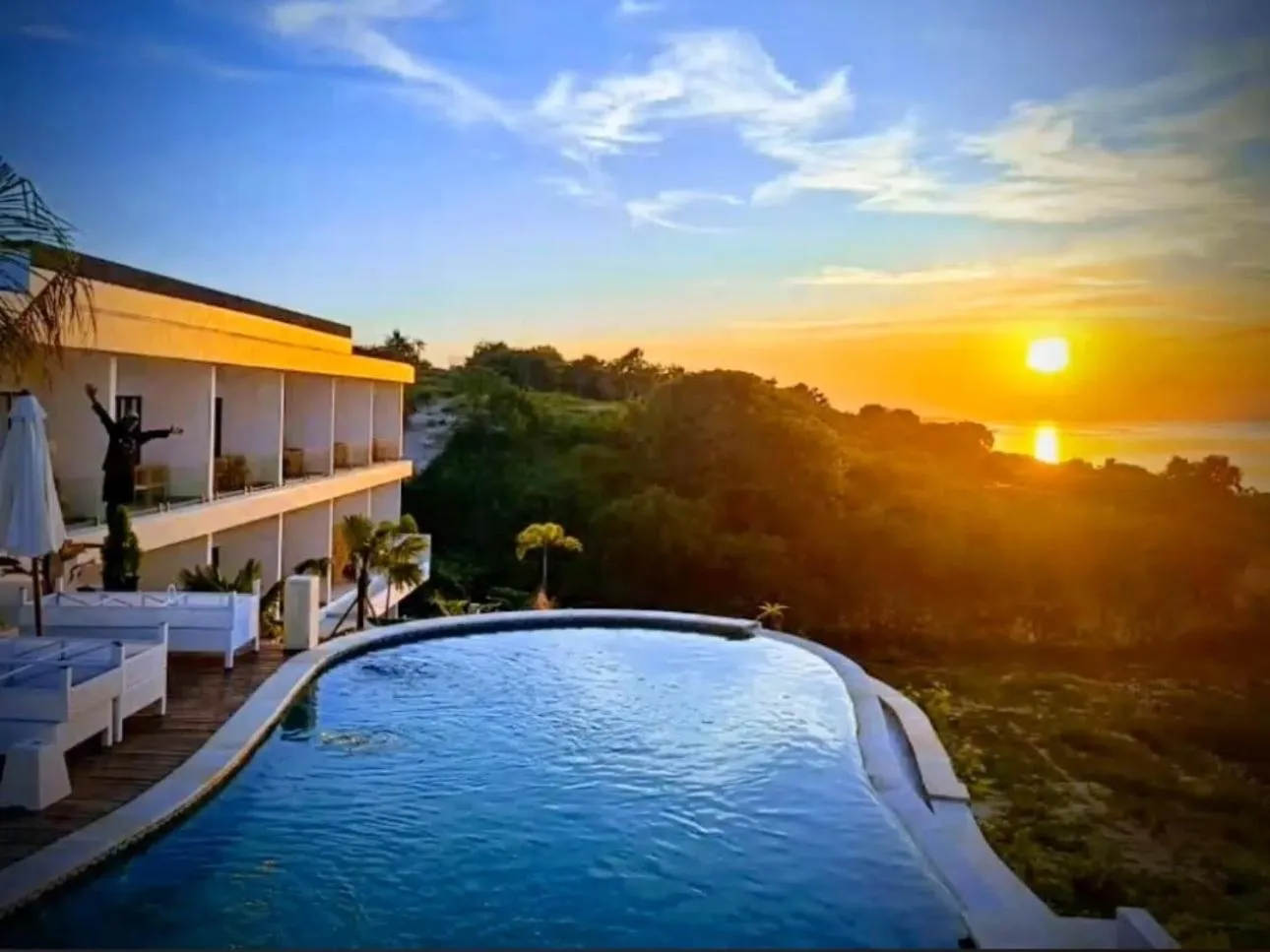 Sunset in De Vindra Resort