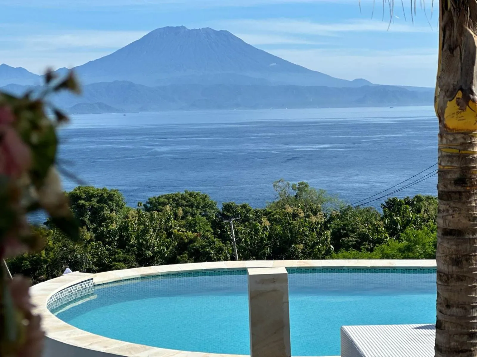 Swimming pool in De Vindra Resort