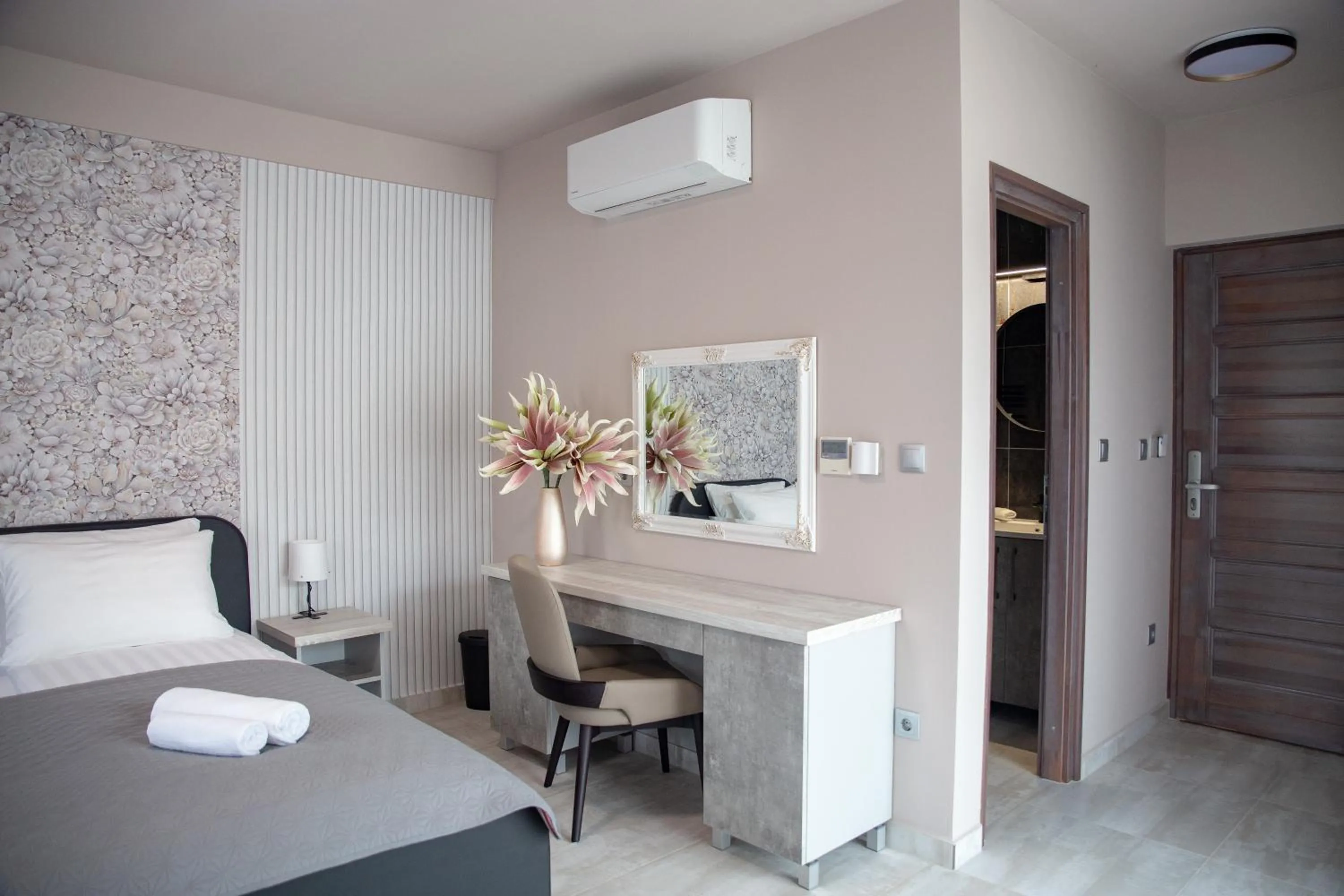 Bed in Maya Panzio-Rezidencia