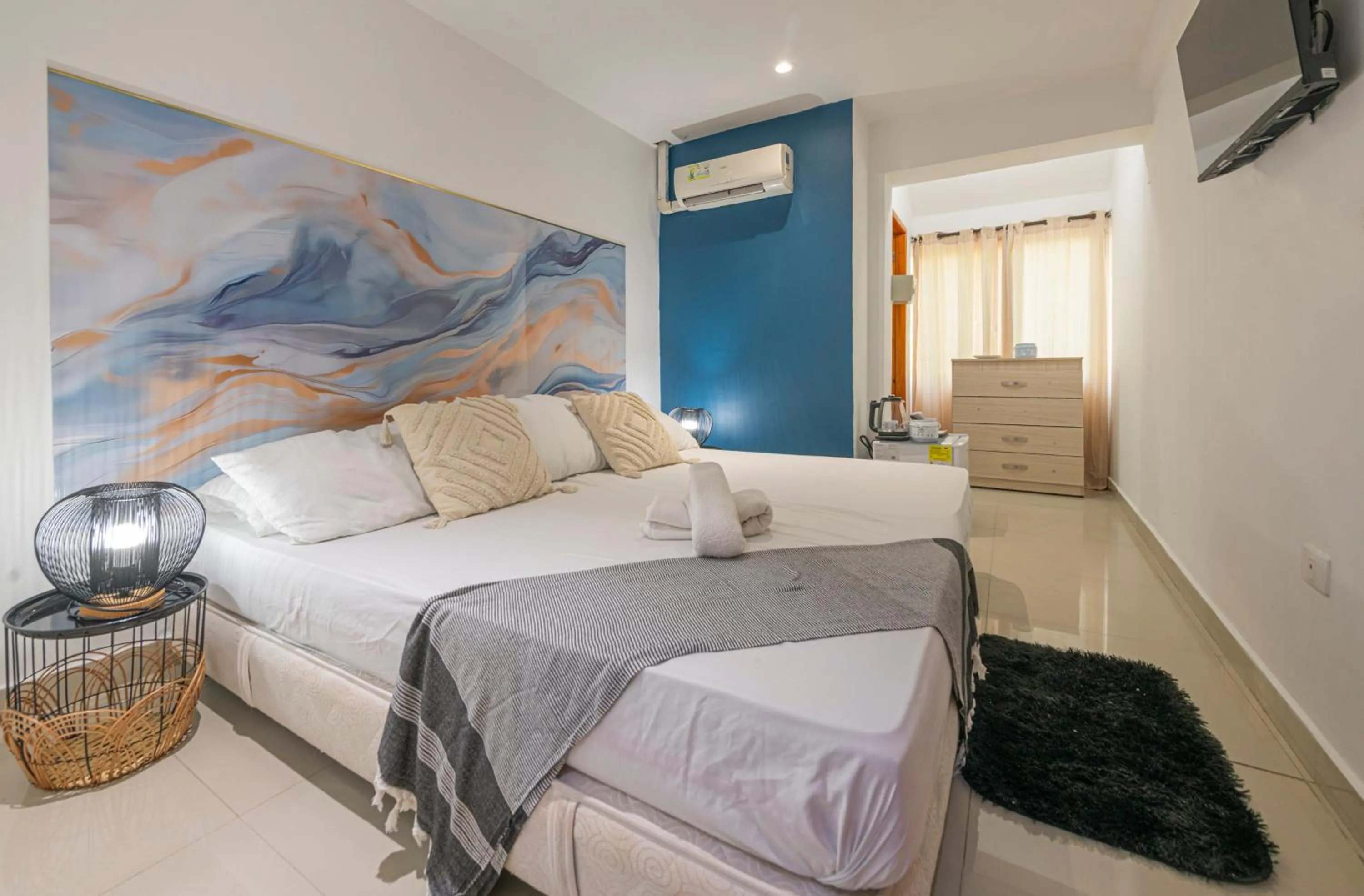 Photo of the whole room, Bed in Sweet Caribbean Airport Hotel